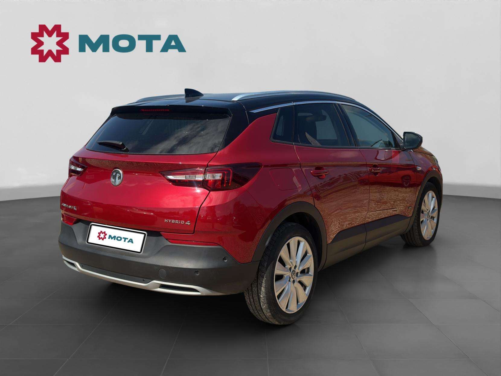 A 2020 VAUXHALL GRANDLAND X 1.6 13.2kWh Ultimate Nav SUV 5dr Petrol Plug-in Hybrid Auto 4WD Euro 6 (s/s) Hybrid4 (300 ps) A 2020 VAUXHALL GRANDLAND X 1.6 13.2kWh Ultimate Nav SUV 5dr Petrol Plug-in Hybrid Auto 4WD Euro 6 (s/s) Hybrid4 (300 ps)