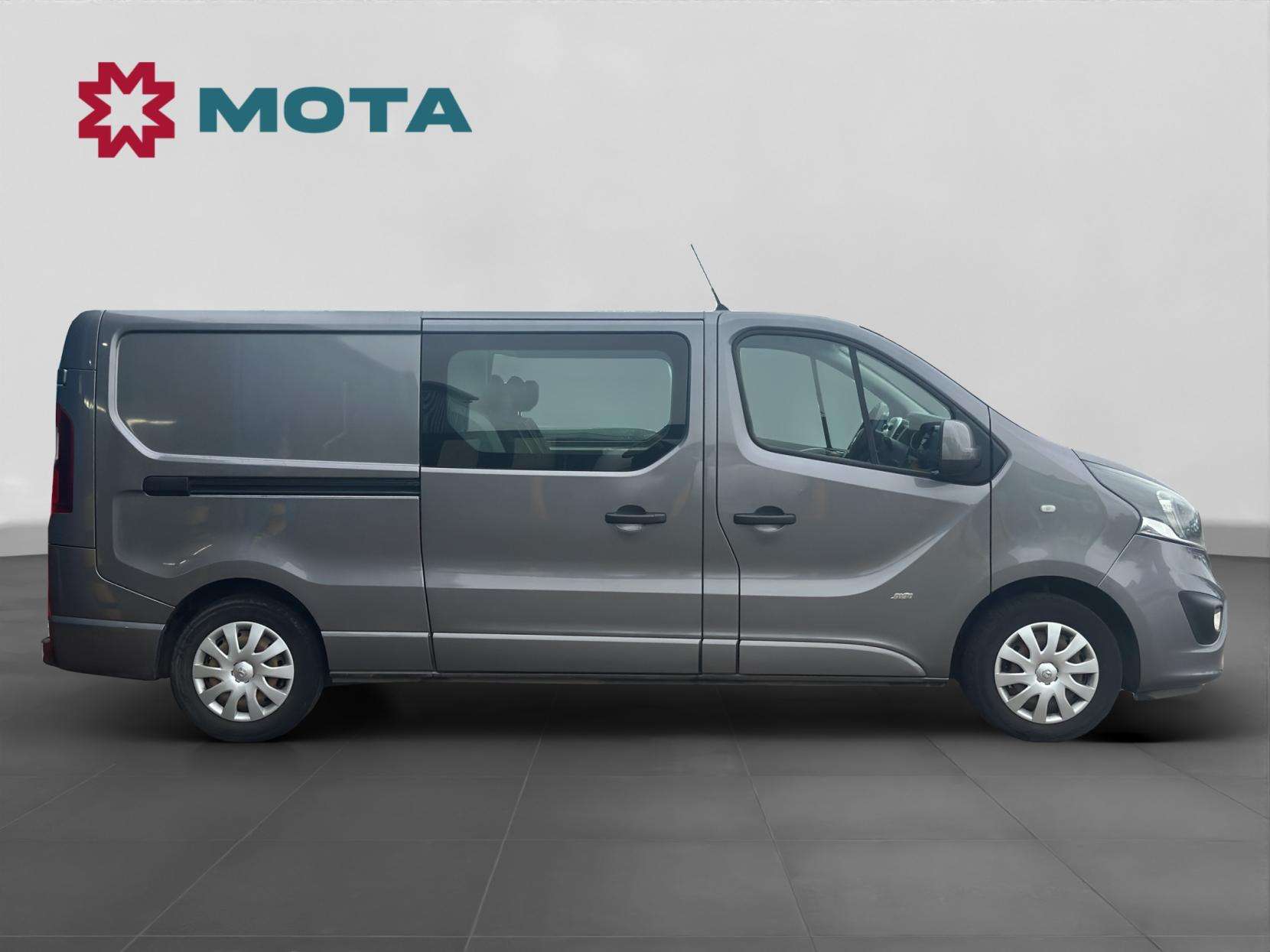 A 2015 VAUXHALL VIVARO 1.6 CDTi 2900 BiTurbo ecoFLEX Sportive Crew Van Double Cab 5dr Diesel Manual L2 H1 Euro 5 (s/s) (6 S A 2015 VAUXHALL VIVARO 1.6 CDTi 2900 BiTurbo ecoFLEX Sportive Crew Van Double Cab 5dr Diesel Manual L2 H1 Euro 5 (s/s) (6 S