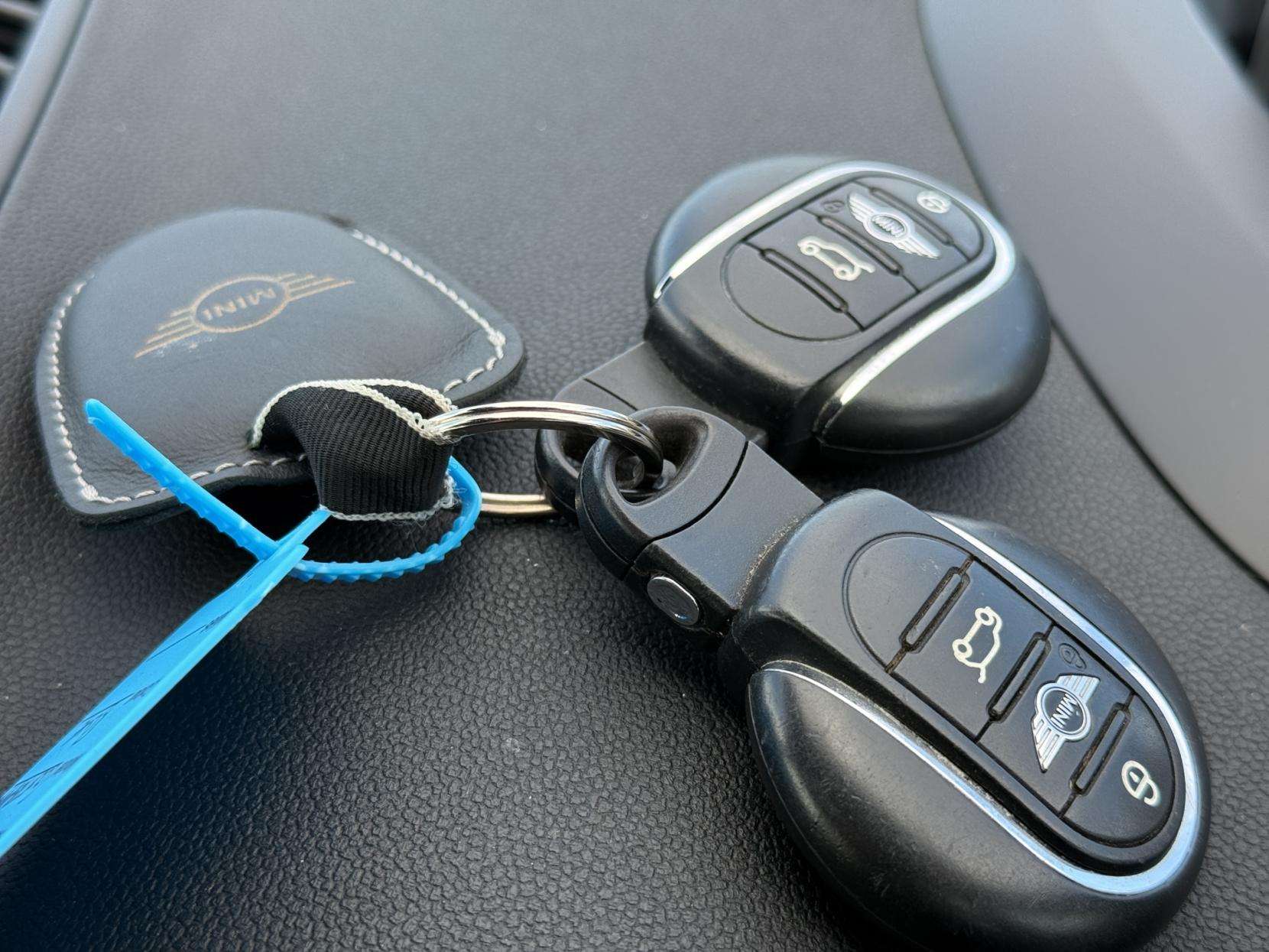 2017 MINI COUNTRYMAN 2017 MINI COUNTRYMAN