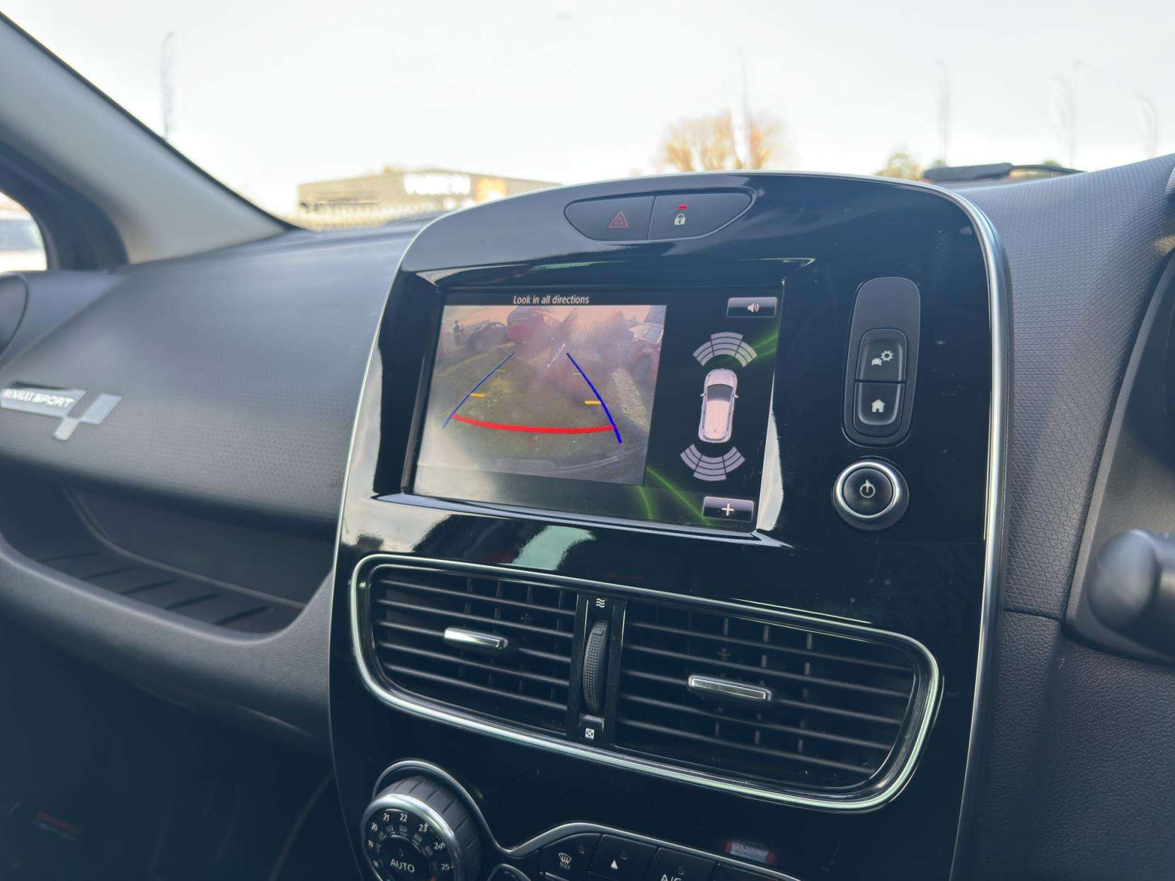 2017 RENAULT CLIO 2017 RENAULT CLIO