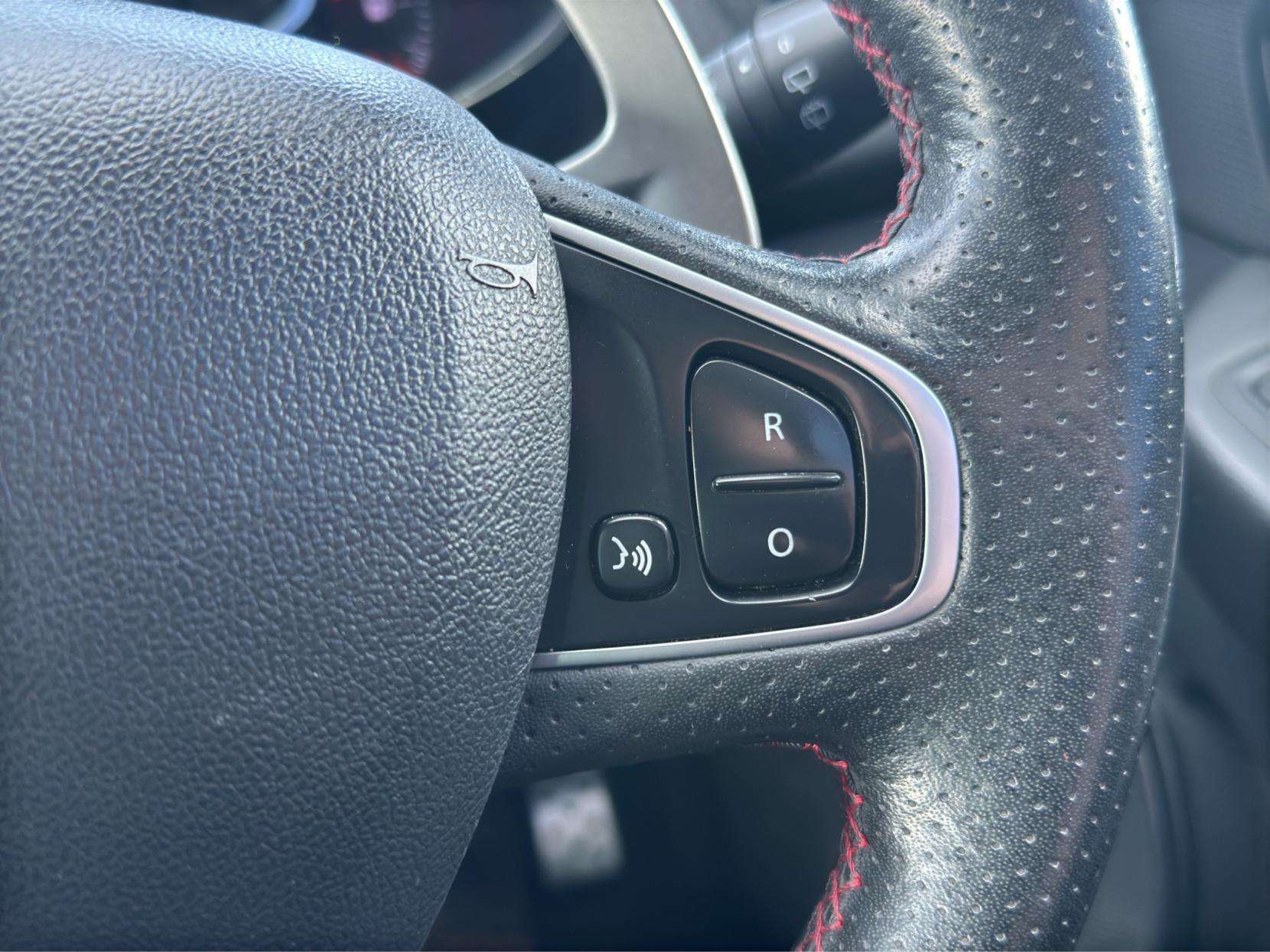 2017 RENAULT CLIO 2017 RENAULT CLIO