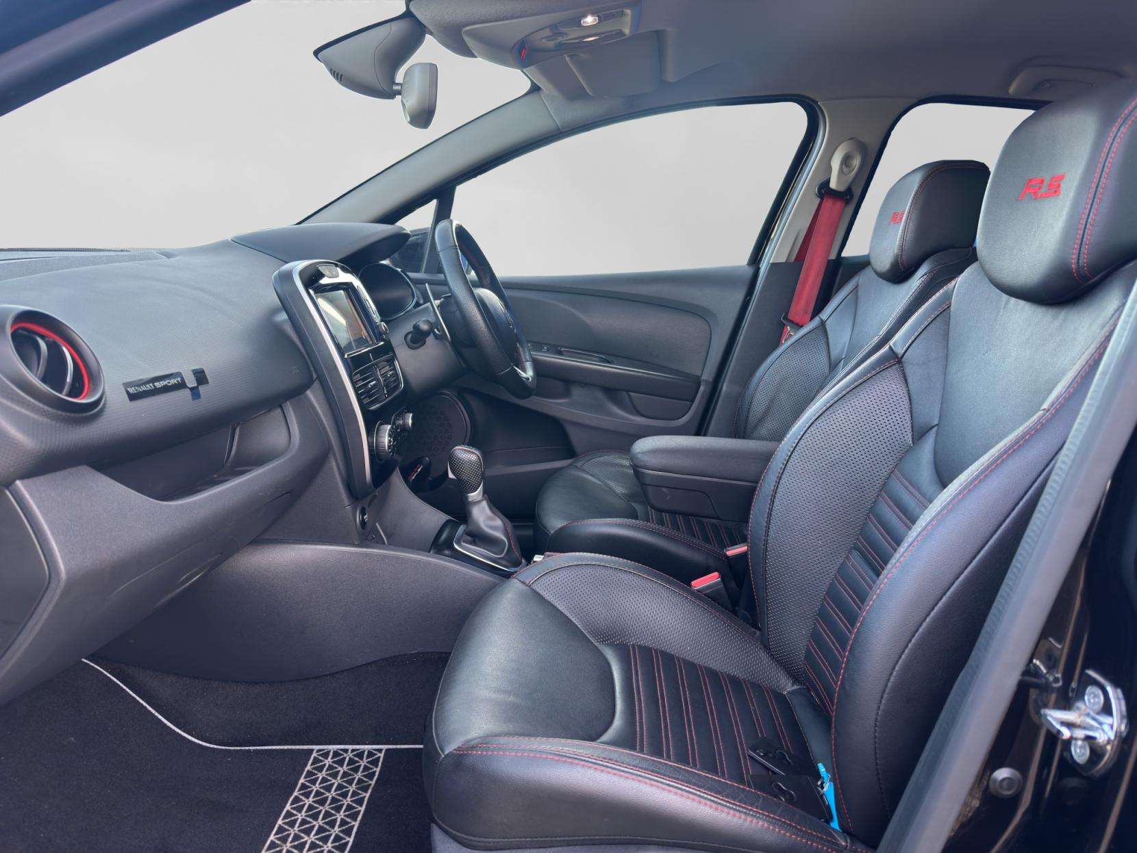 2017 RENAULT CLIO 2017 RENAULT CLIO