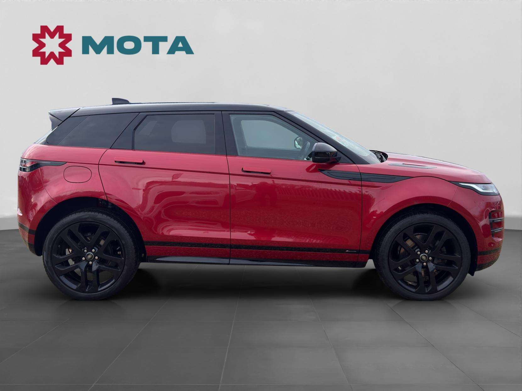 A 2019 LAND ROVER RANGE ROVER EVOQUE 2.0 D180 R-Dynamic S SUV 5dr Diesel Auto 4WD Euro 6 (s/s) (180 ps) A 2019 LAND ROVER RANGE ROVER EVOQUE 2.0 D180 R-Dynamic S SUV 5dr Diesel Auto 4WD Euro 6 (s/s) (180 ps)
