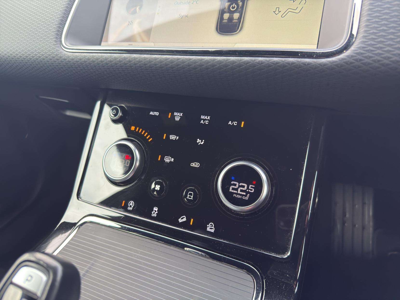 2019 LAND ROVER RANGE ROVER EVOQUE 2019 LAND ROVER RANGE ROVER EVOQUE