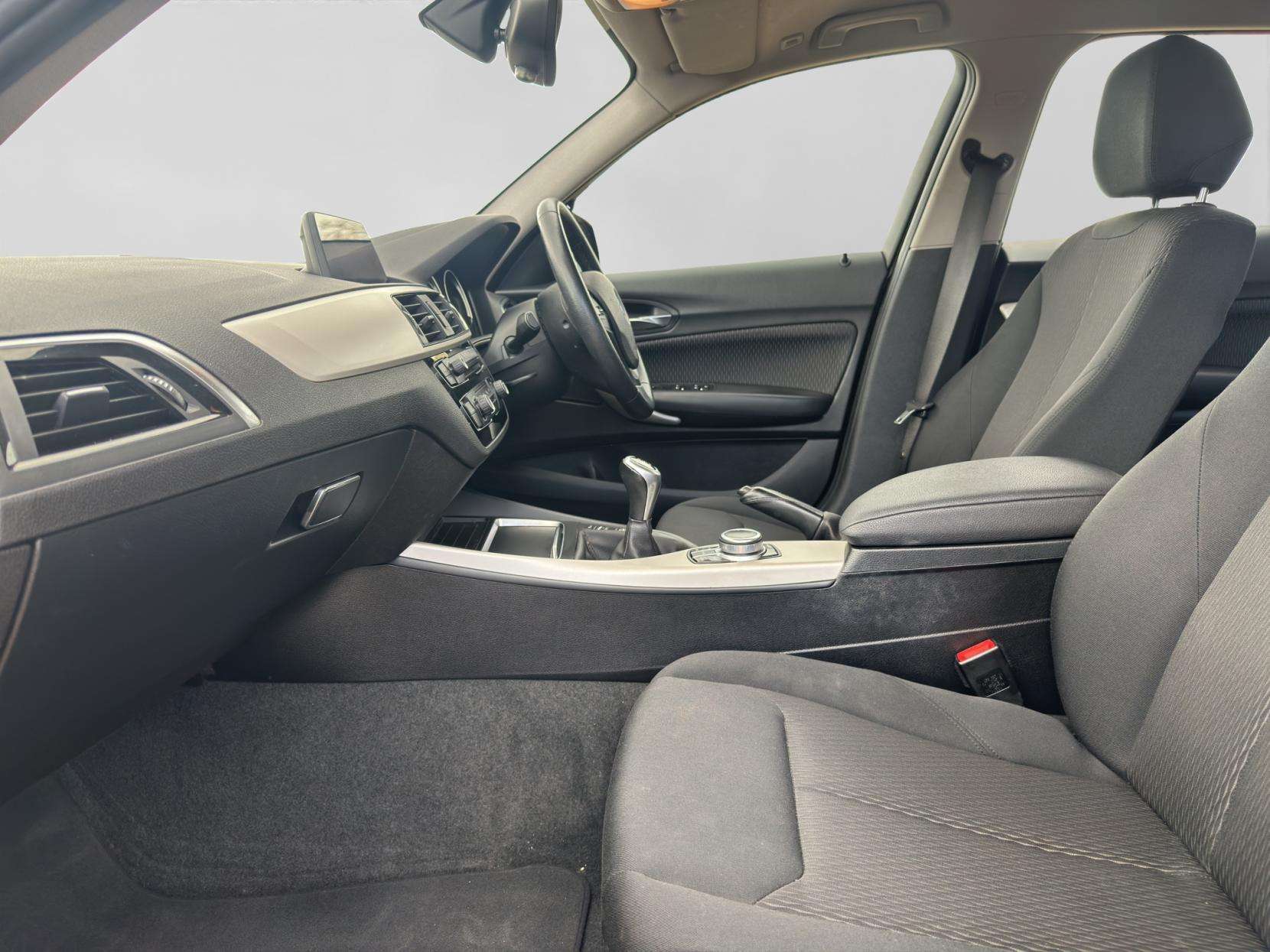 2018 BMW 1 SERIES 2018 BMW 1 SERIES