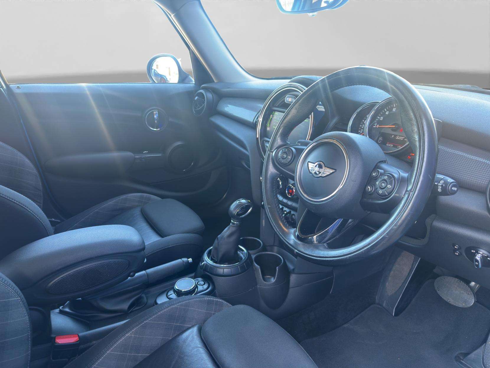 2016 MINI HATCH 2016 MINI HATCH