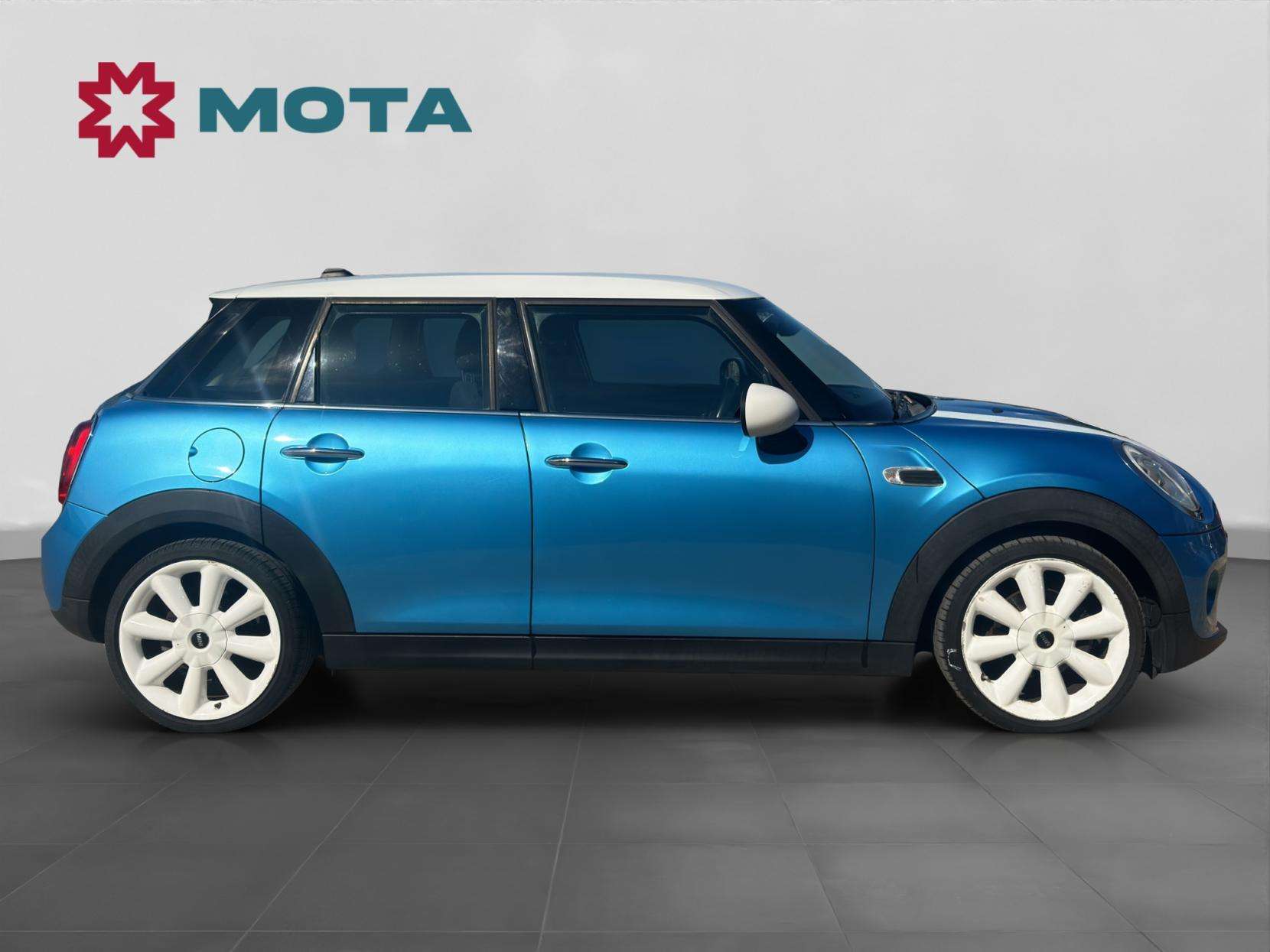 A 2016 MINI HATCH 1.5 Cooper D Hatchback 5dr Diesel Auto Euro 6 (s/s) (116 ps) A 2016 MINI HATCH 1.5 Cooper D Hatchback 5dr Diesel Auto Euro 6 (s/s) (116 ps)