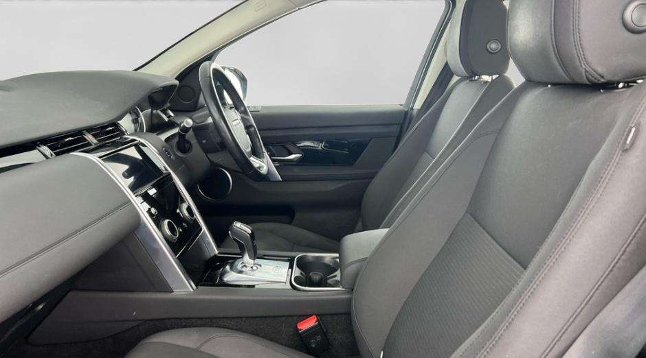 A 2020 LAND ROVER DISCOVERY SPORT 2.0 D150 MHEV SUV 5dr Diesel Auto 4WD Euro 6 (s/s) (150 ps) A 2020 LAND ROVER DISCOVERY SPORT 2.0 D150 MHEV SUV 5dr Diesel Auto 4WD Euro 6 (s/s) (150 ps)