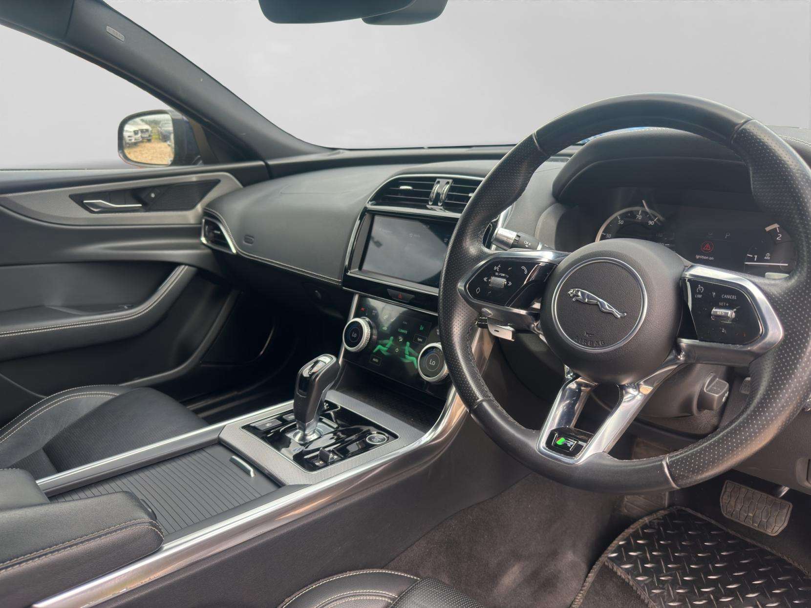 2019 JAGUAR XE 2019 JAGUAR XE