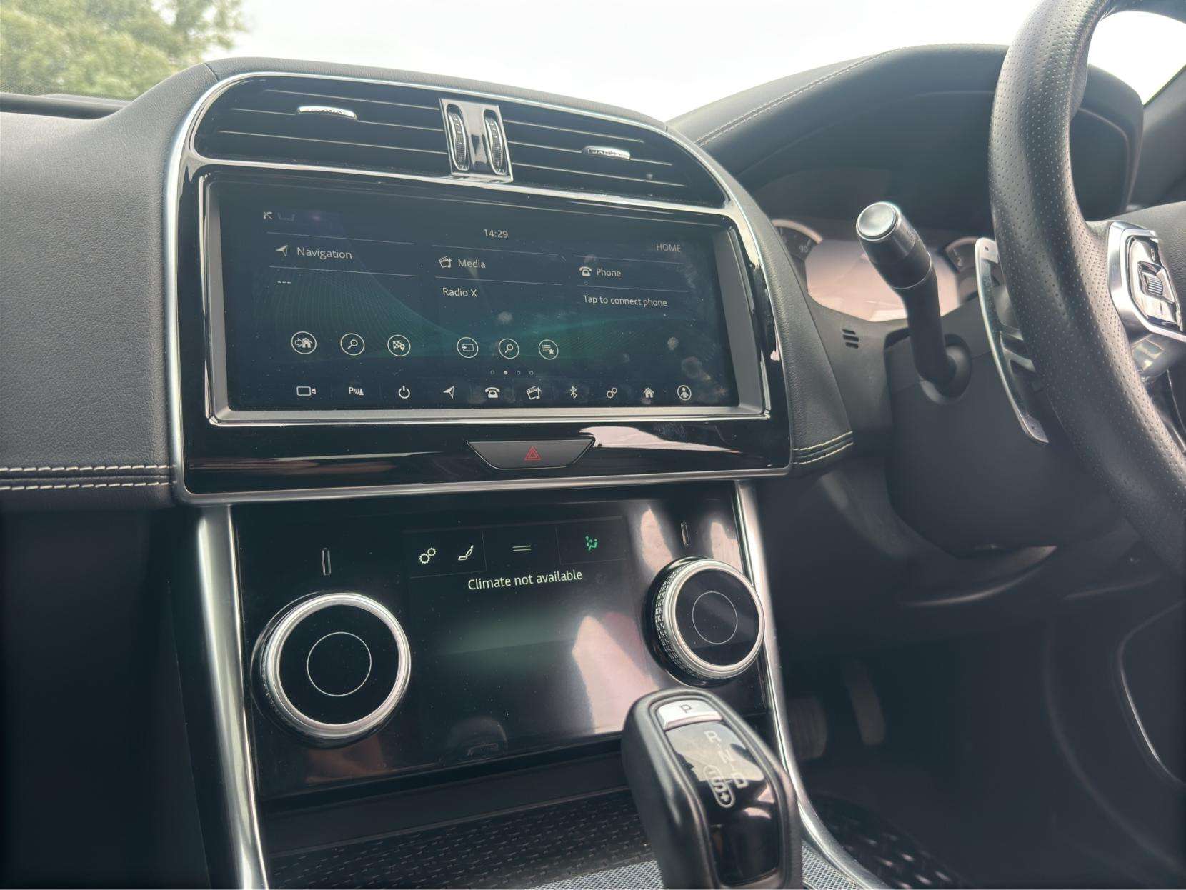 2019 JAGUAR XE 2019 JAGUAR XE