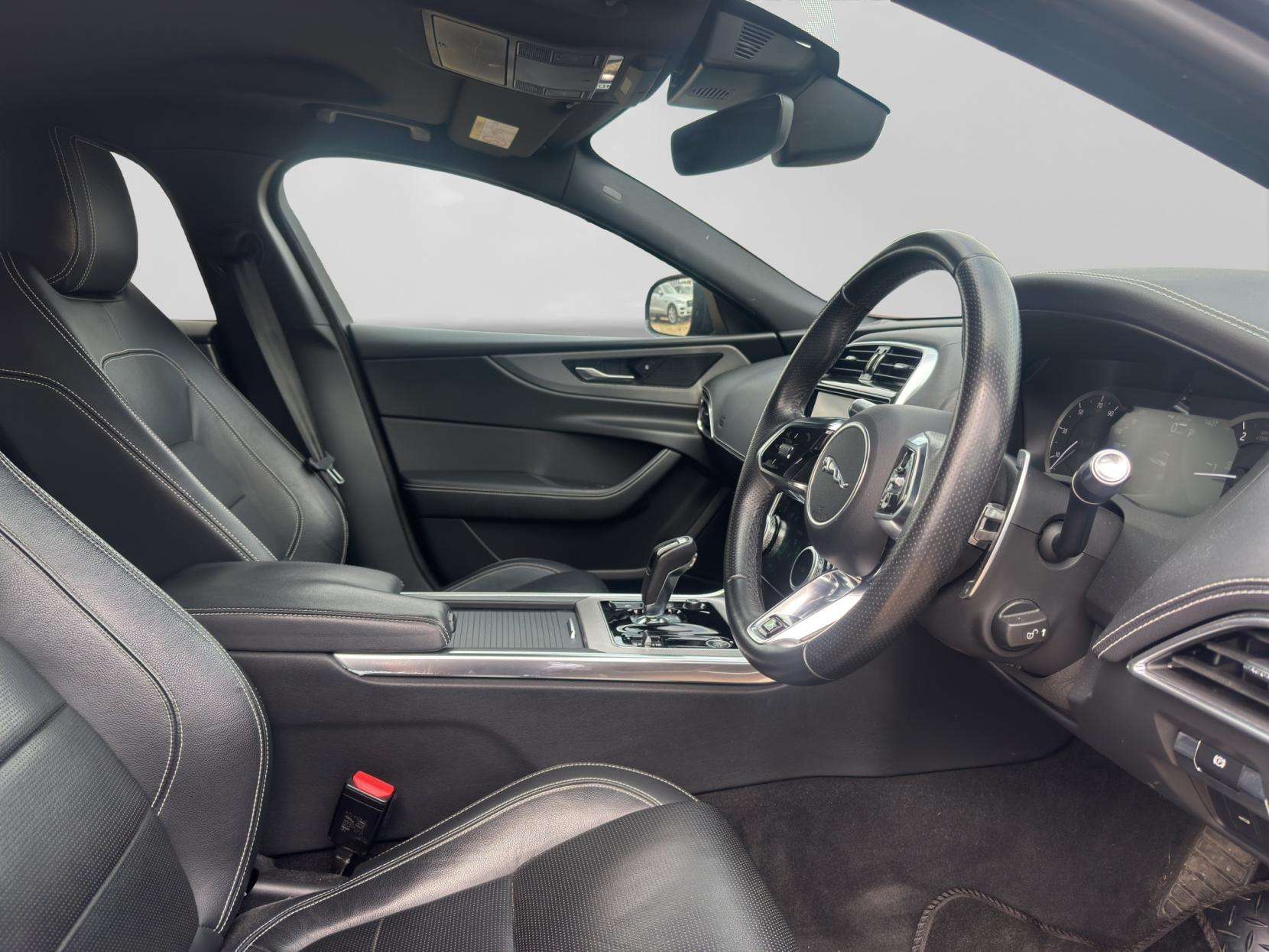2019 JAGUAR XE 2019 JAGUAR XE