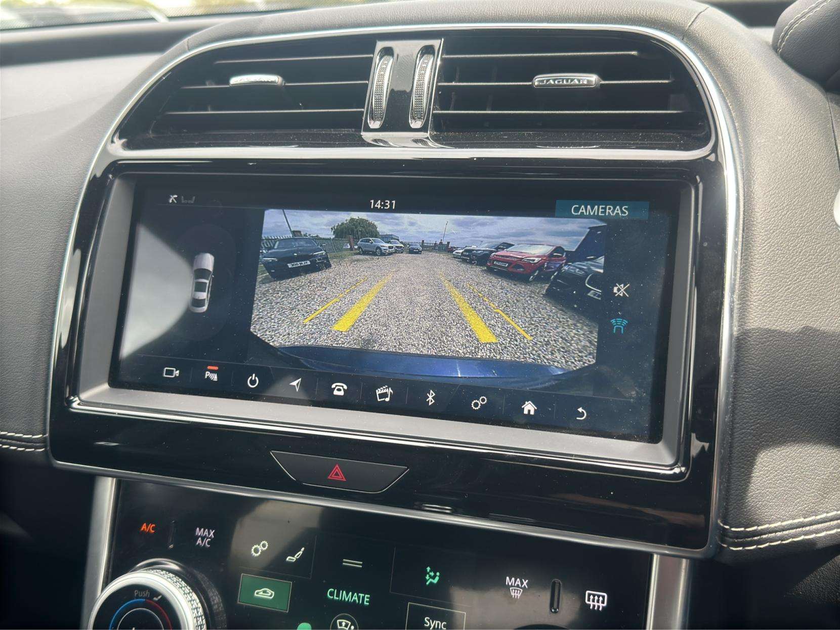 2019 JAGUAR XE 2019 JAGUAR XE