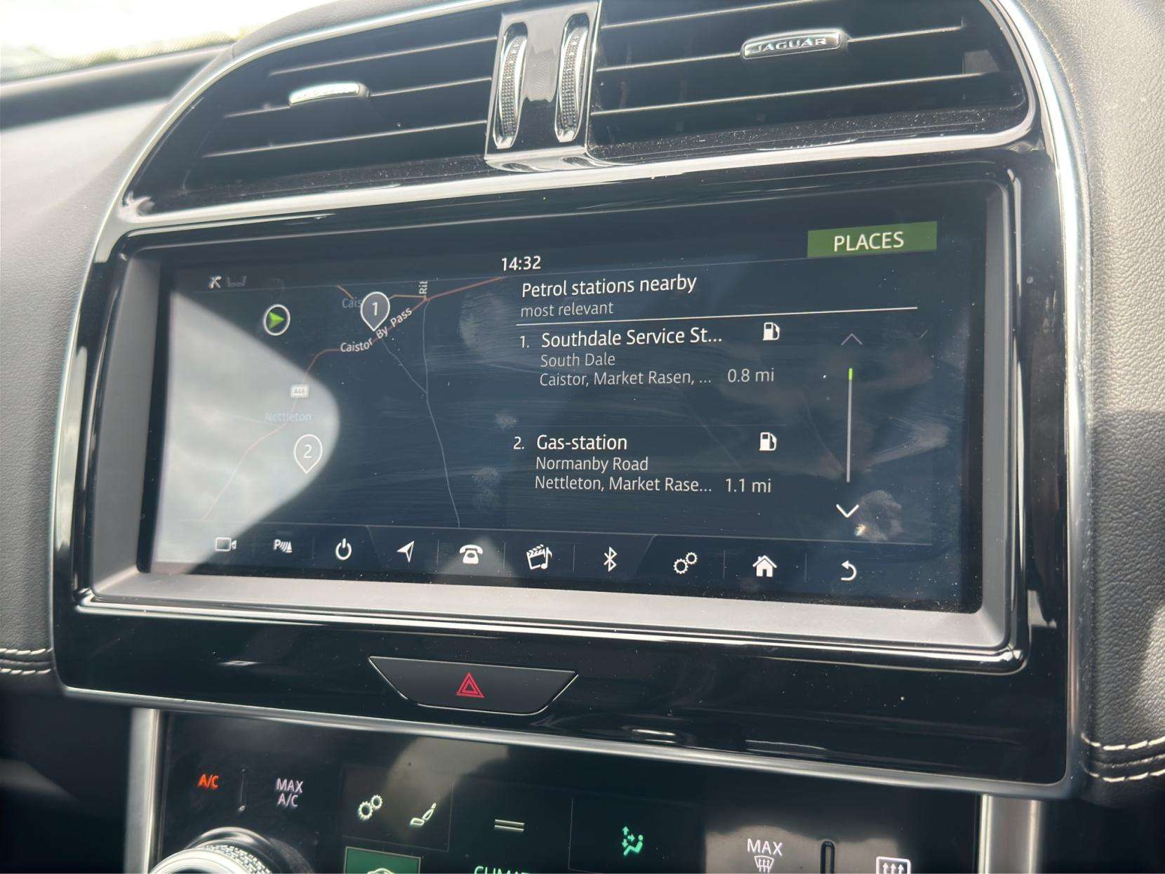 2019 JAGUAR XE 2019 JAGUAR XE