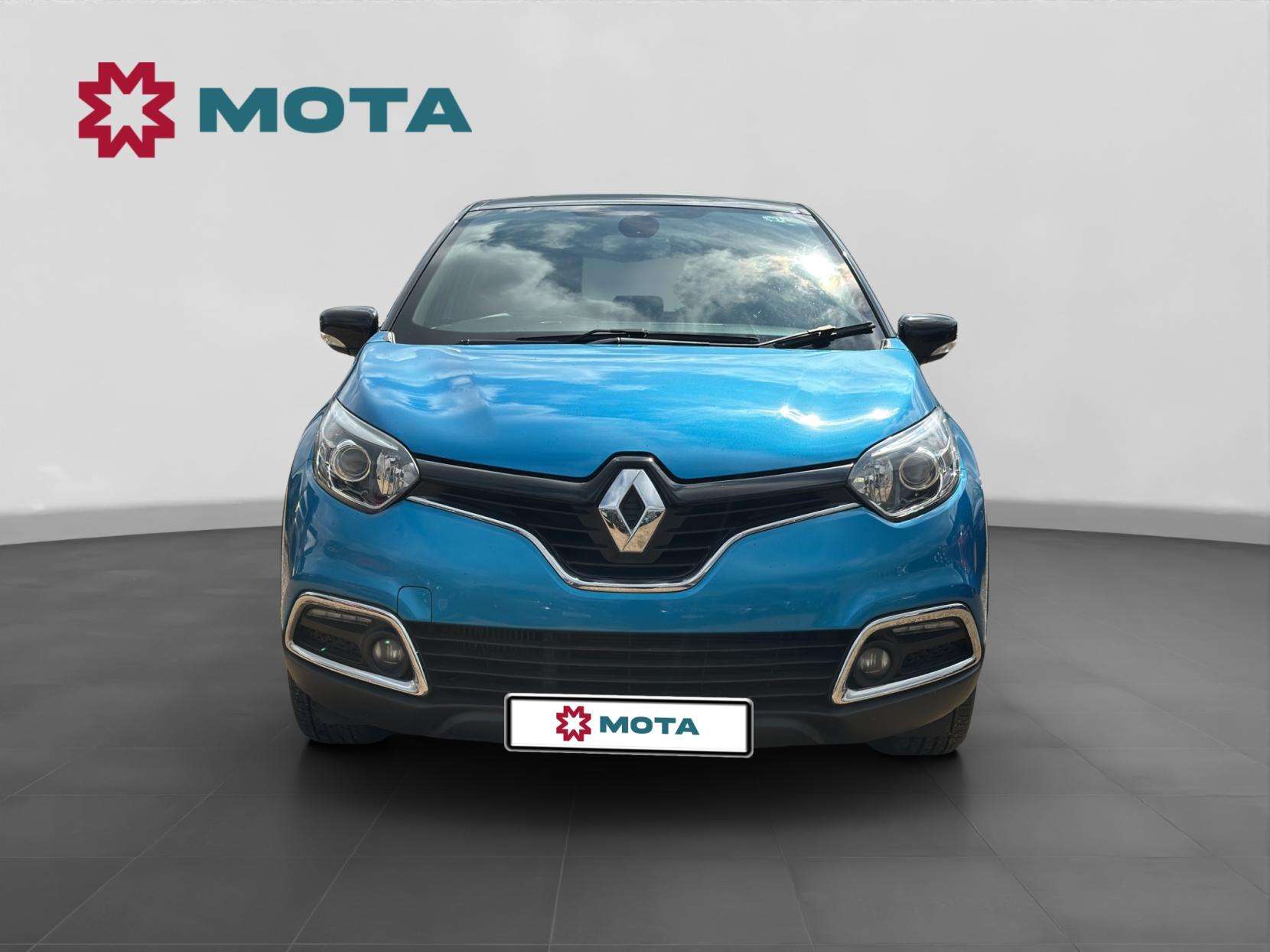 A 2016 RENAULT CAPTUR 1.2 TCe ENERGY Dynamique S Nav SUV 5dr Petrol Manual Euro 6 (s/s) (120 ps) A 2016 RENAULT CAPTUR 1.2 TCe ENERGY Dynamique S Nav SUV 5dr Petrol Manual Euro 6 (s/s) (120 ps)