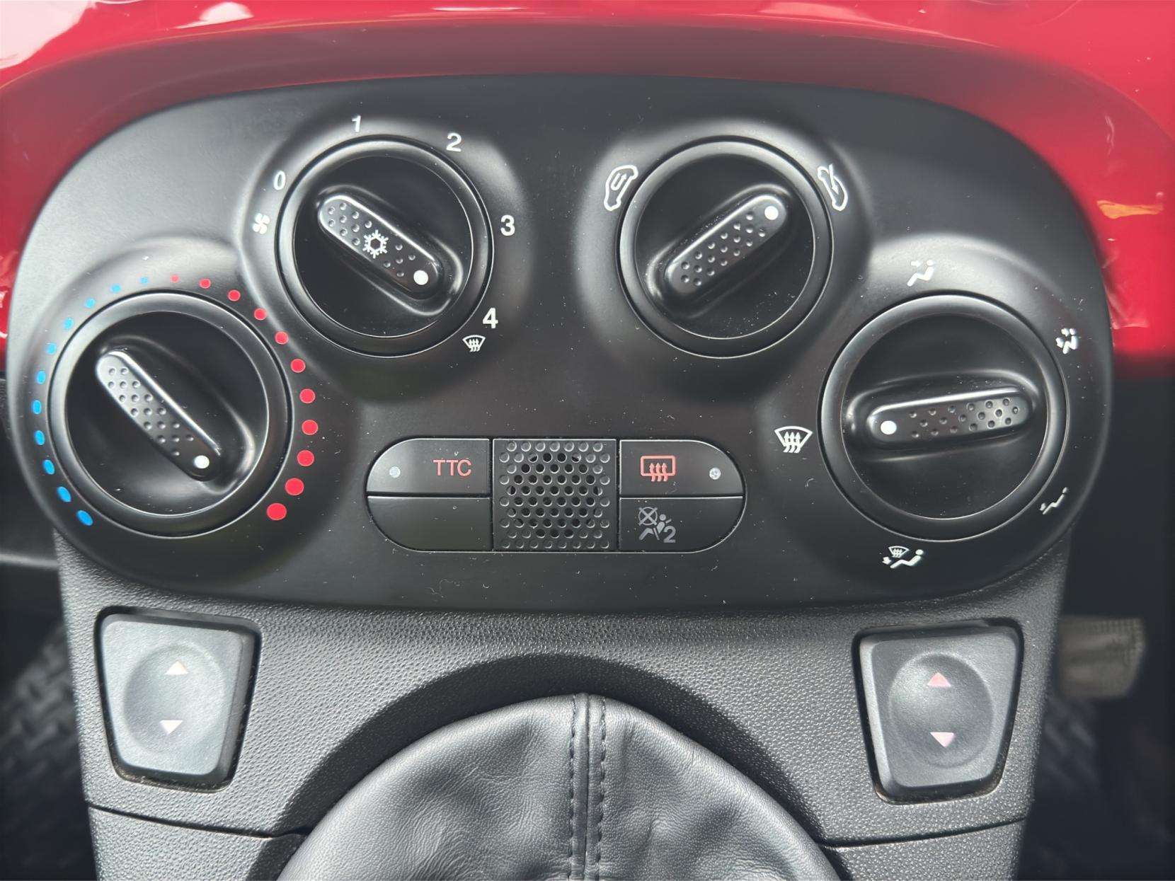 2016 ABARTH 595 2016 ABARTH 595