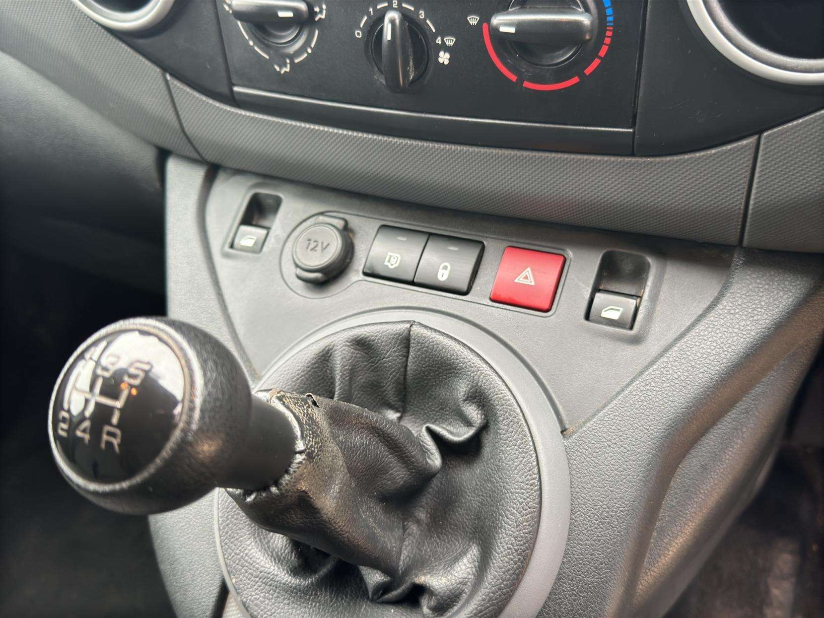 2018 PEUGEOT PARTNER 2018 PEUGEOT PARTNER