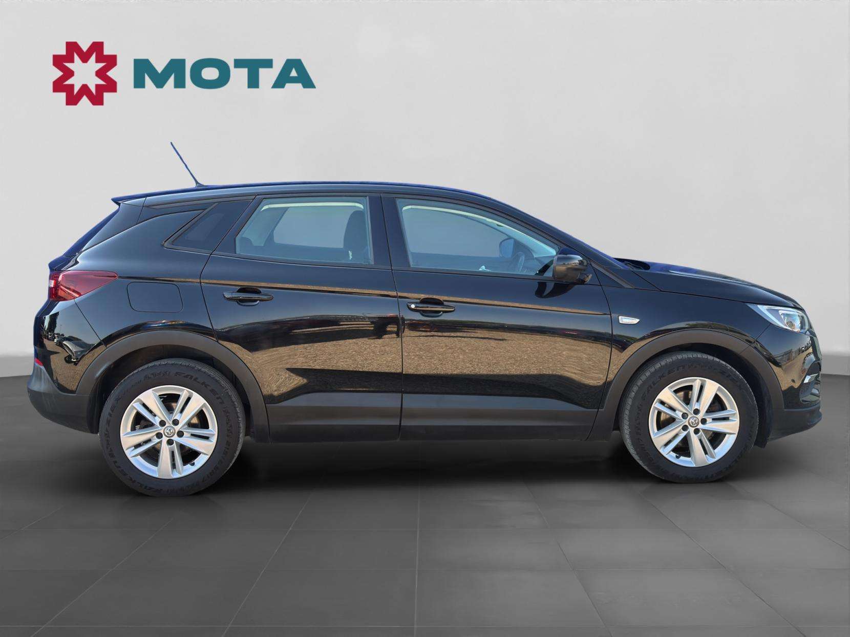 A 2019 VAUXHALL GRANDLAND X 1.2 Turbo GPF SE SUV 5dr Petrol Manual Euro 6 (s/s) (130 ps) A 2019 VAUXHALL GRANDLAND X 1.2 Turbo GPF SE SUV 5dr Petrol Manual Euro 6 (s/s) (130 ps)