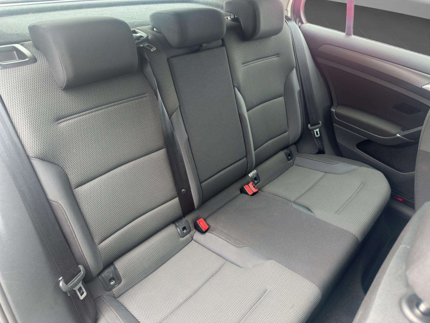 2018 VOLKSWAGEN GOLF 2018 VOLKSWAGEN GOLF