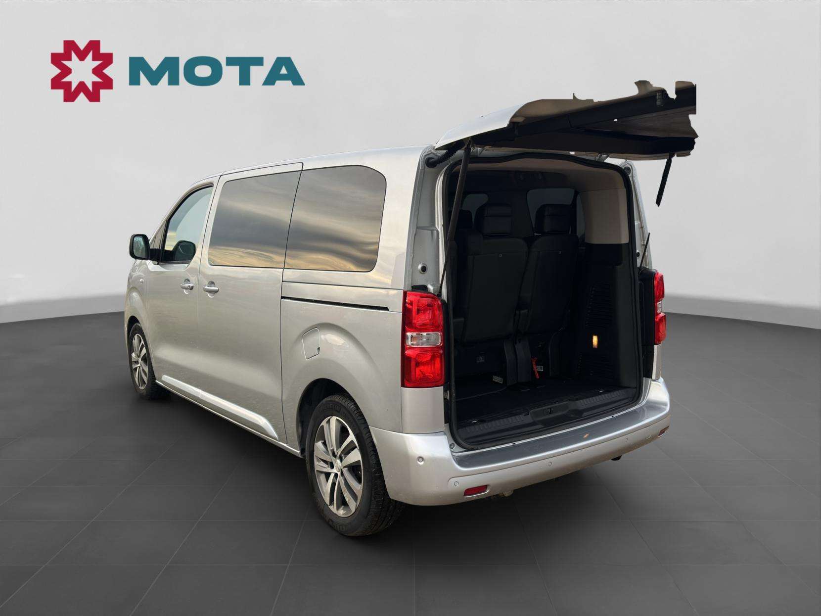 2018 PEUGEOT TRAVELLER 2018 PEUGEOT TRAVELLER