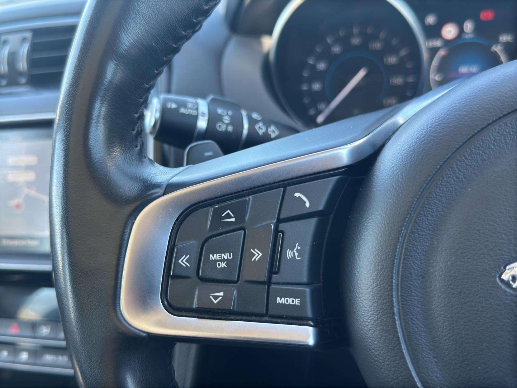 2018 JAGUAR F-PACE 2018 JAGUAR F-PACE