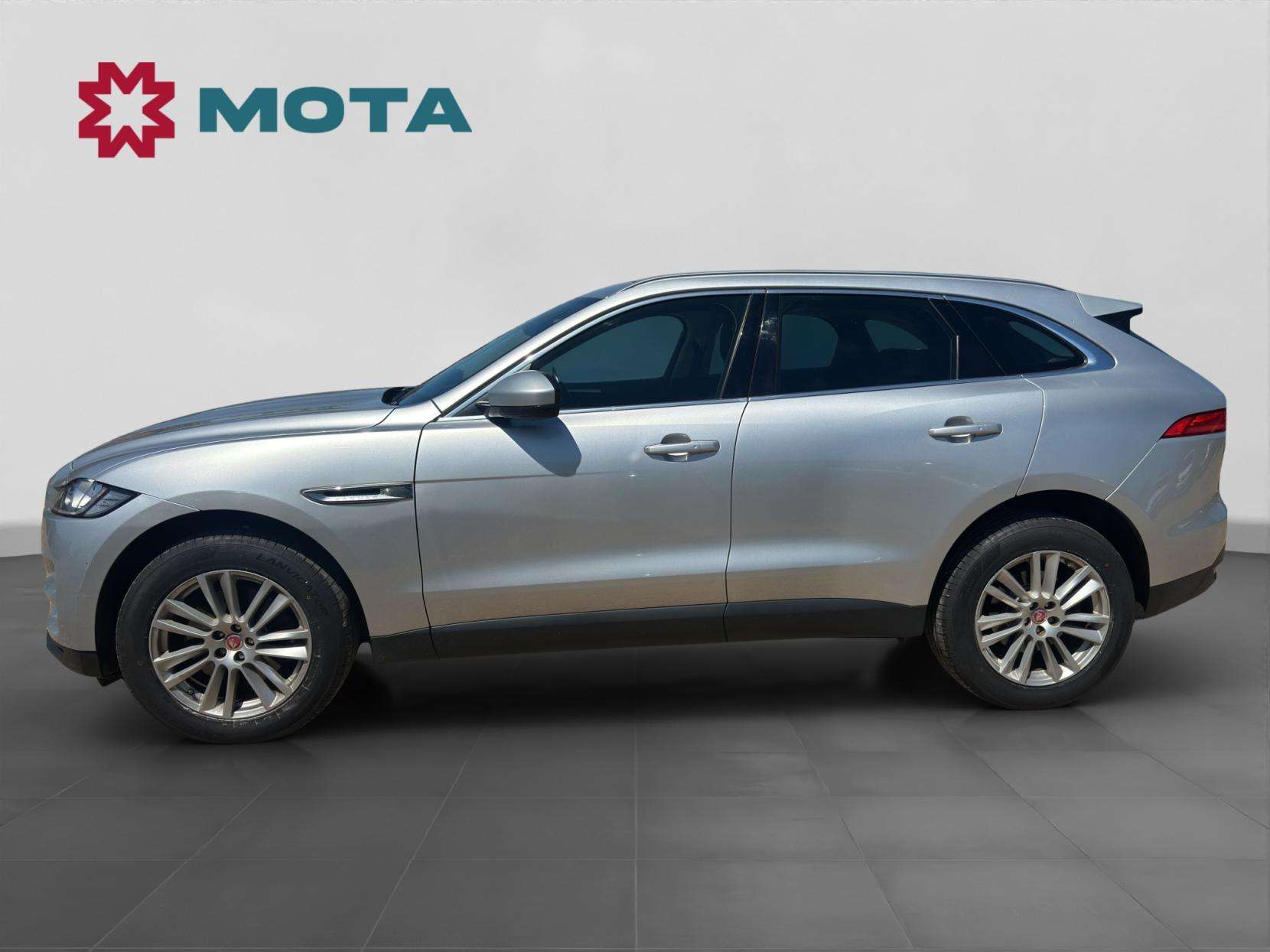 2018 JAGUAR F-PACE 2018 JAGUAR F-PACE