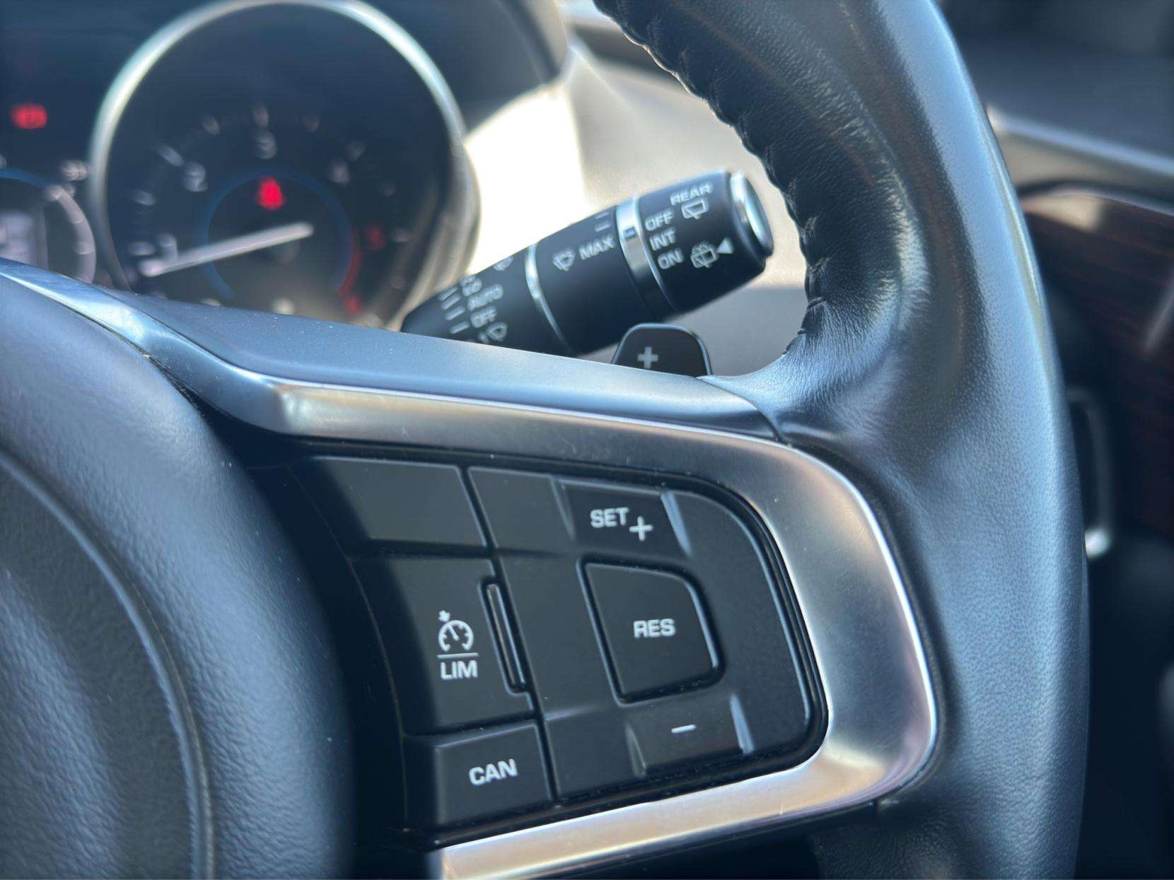 2018 JAGUAR F-PACE 2018 JAGUAR F-PACE