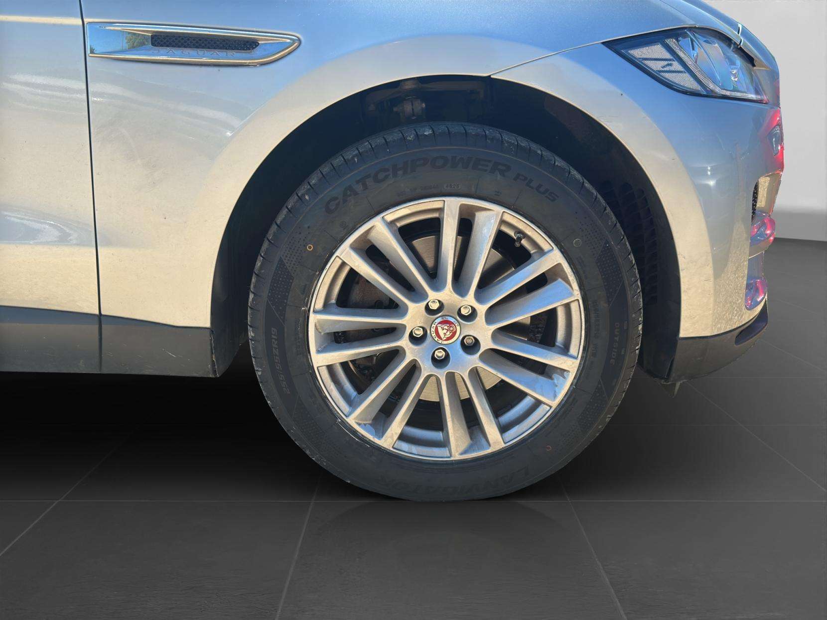 2018 JAGUAR F-PACE 2018 JAGUAR F-PACE