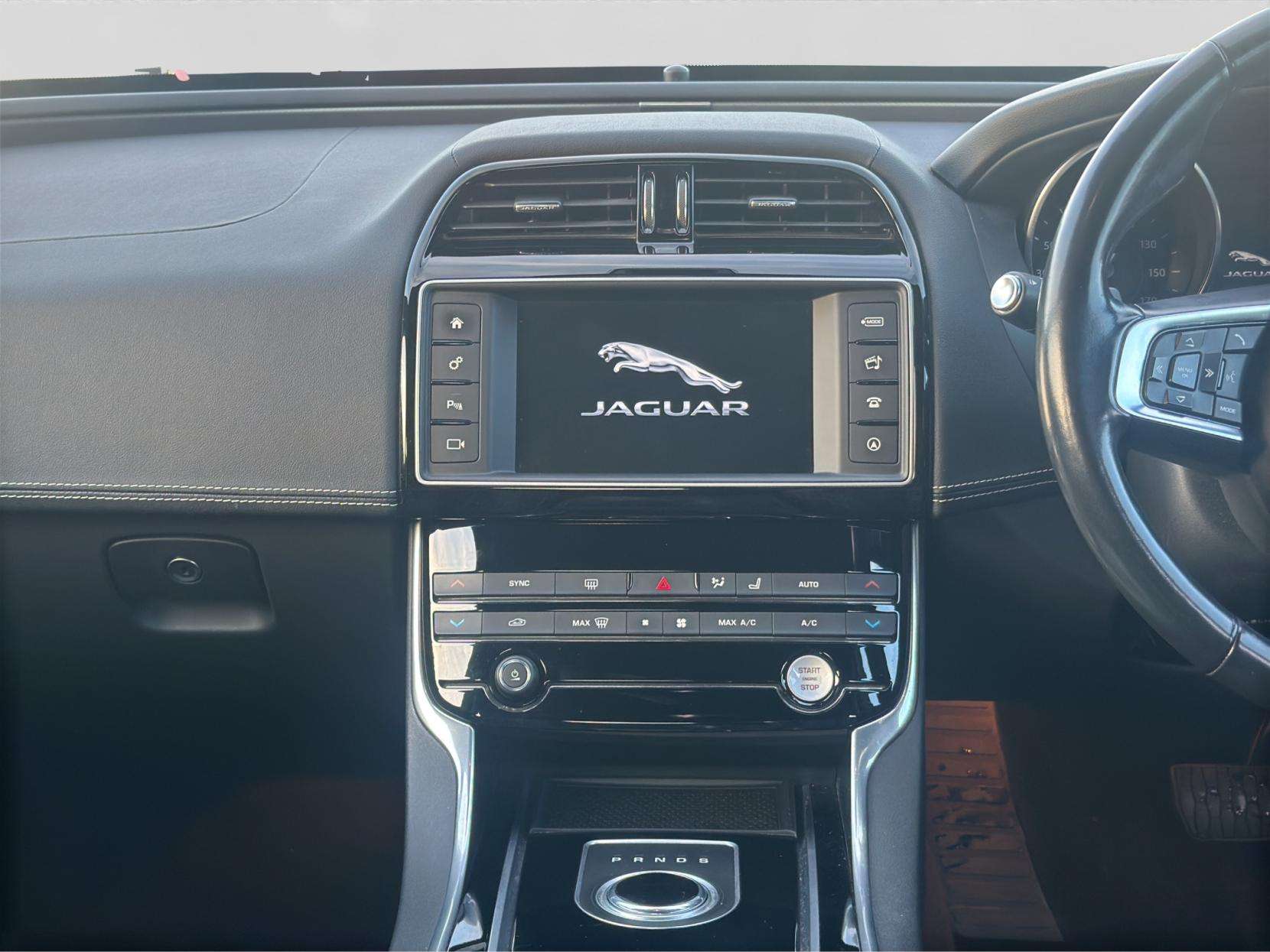 2016 JAGUAR XE 2016 JAGUAR XE