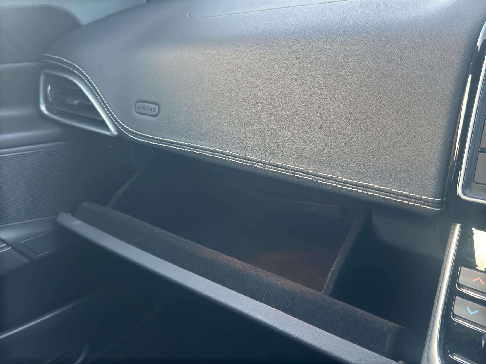 2016 JAGUAR XE 2016 JAGUAR XE