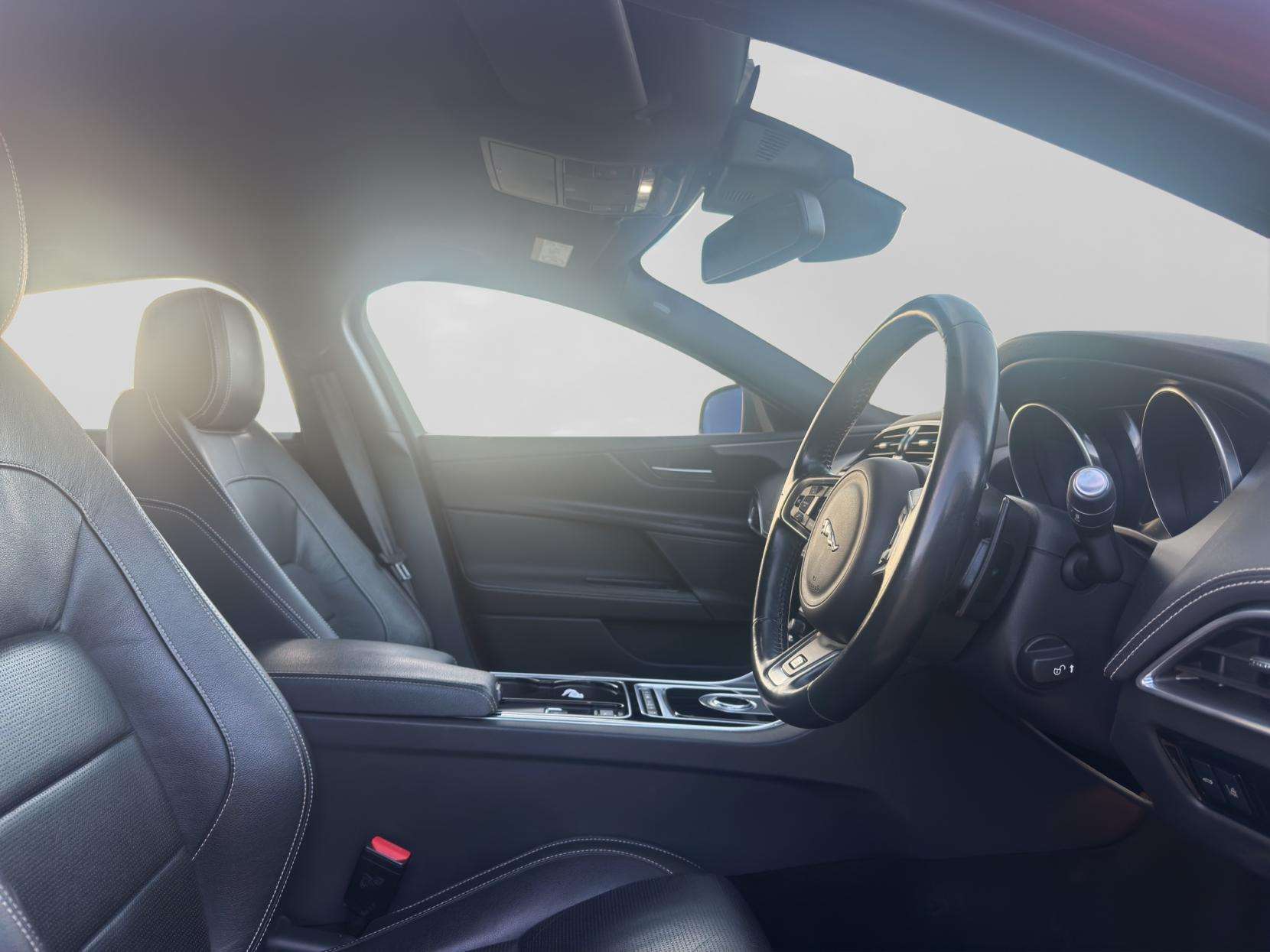 2016 JAGUAR XE 2016 JAGUAR XE