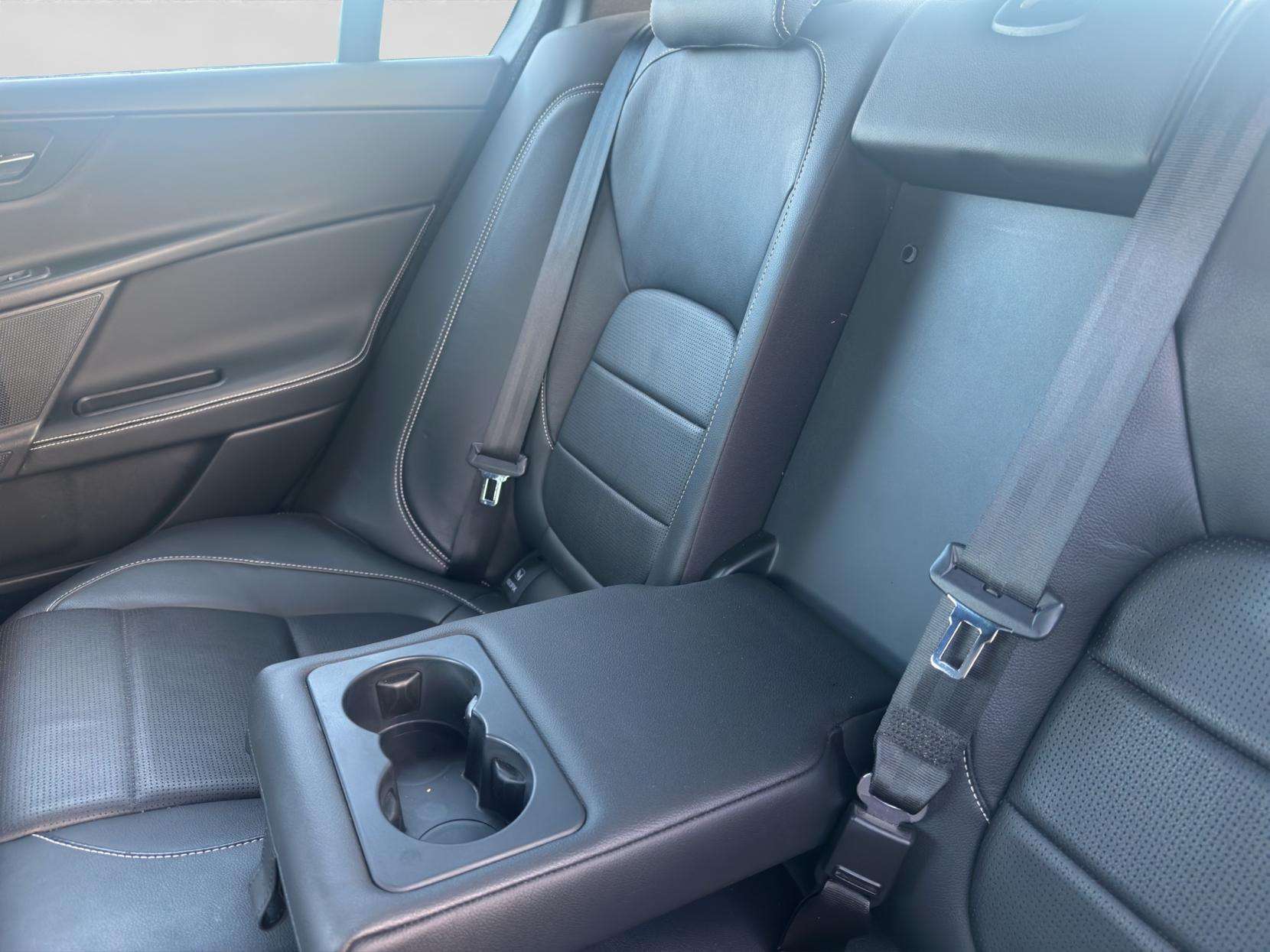 2016 JAGUAR XE 2016 JAGUAR XE