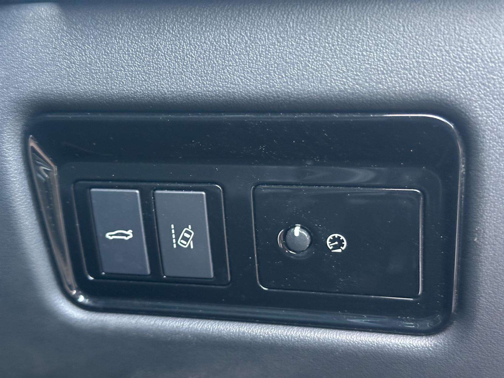 2016 JAGUAR XE 2016 JAGUAR XE