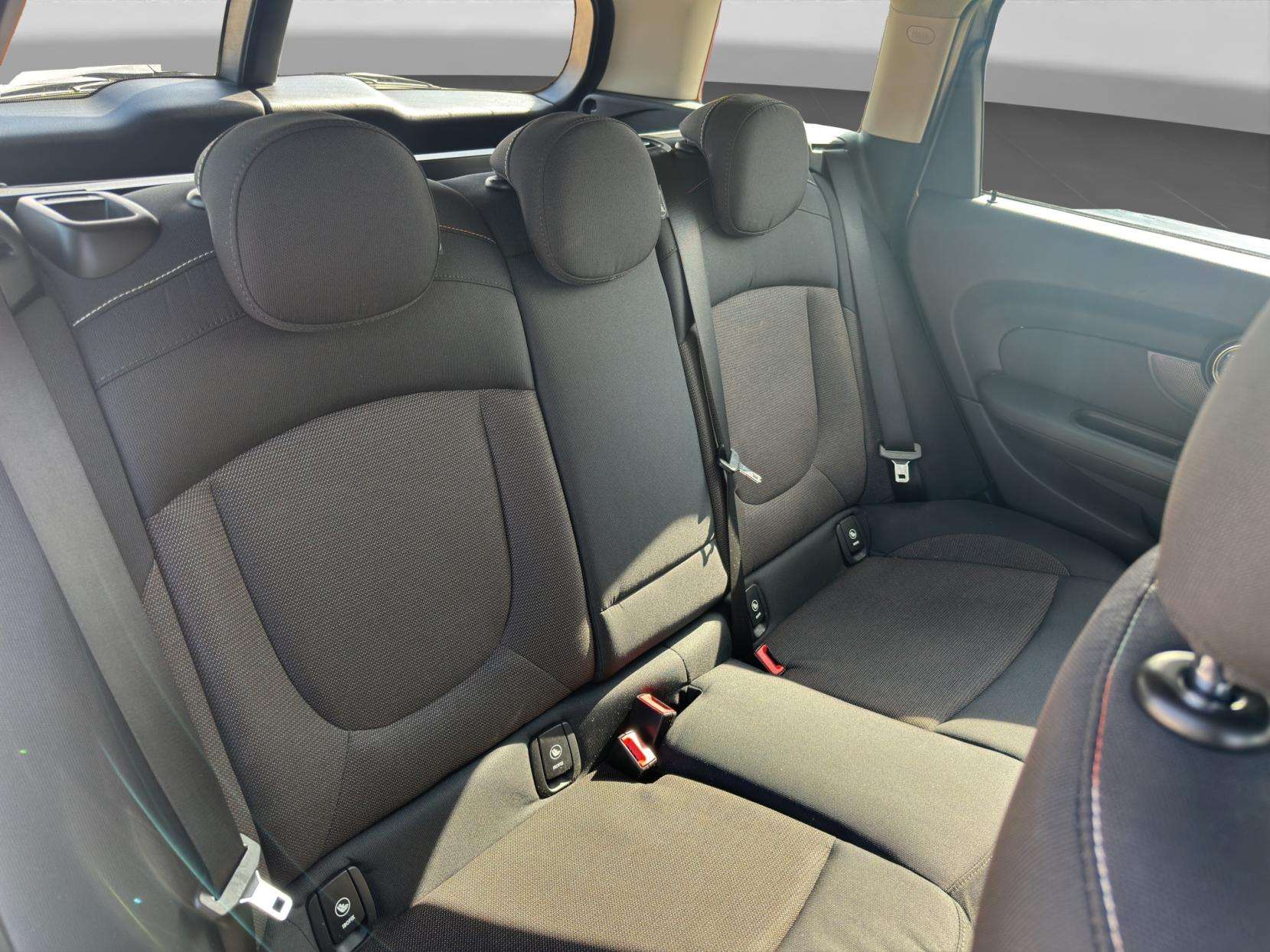 2016 MINI CLUBMAN 2016 MINI CLUBMAN