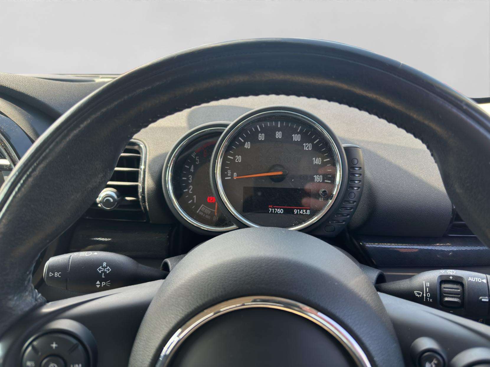 2016 MINI CLUBMAN 2016 MINI CLUBMAN