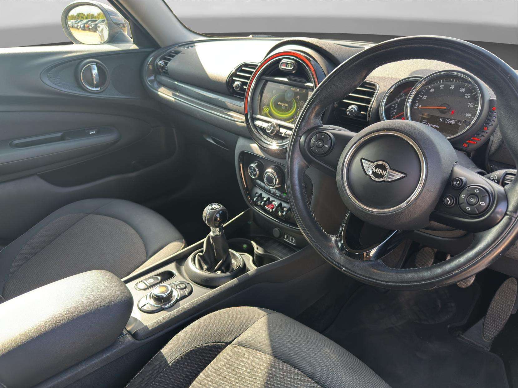 2016 MINI CLUBMAN 2016 MINI CLUBMAN