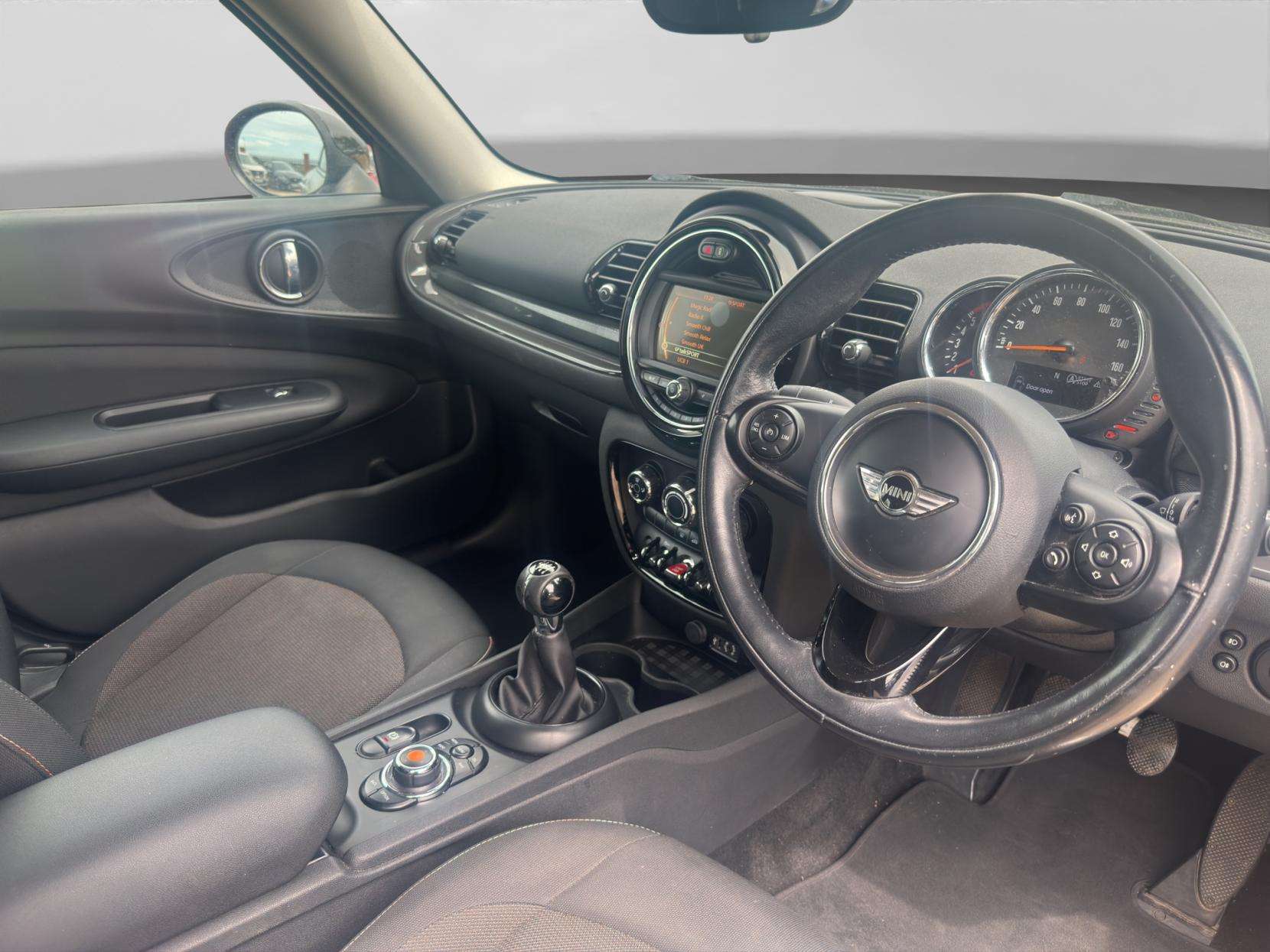 2016 MINI CLUBMAN 2016 MINI CLUBMAN