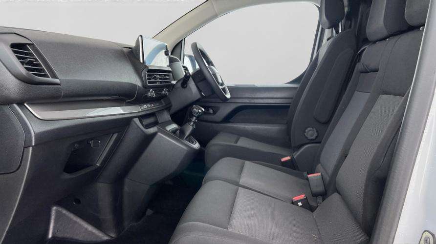 A 2022 FIAT SCUDO 2.0 Multijet Tecnico Panel Van 6dr Diesel Manual LWB Euro 6 (s/s) (145 ps) A 2022 FIAT SCUDO 2.0 Multijet Tecnico Panel Van 6dr Diesel Manual LWB Euro 6 (s/s) (145 ps)