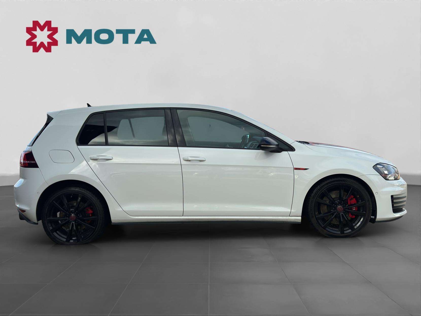 2016 VOLKSWAGEN GOLF 2016 VOLKSWAGEN GOLF