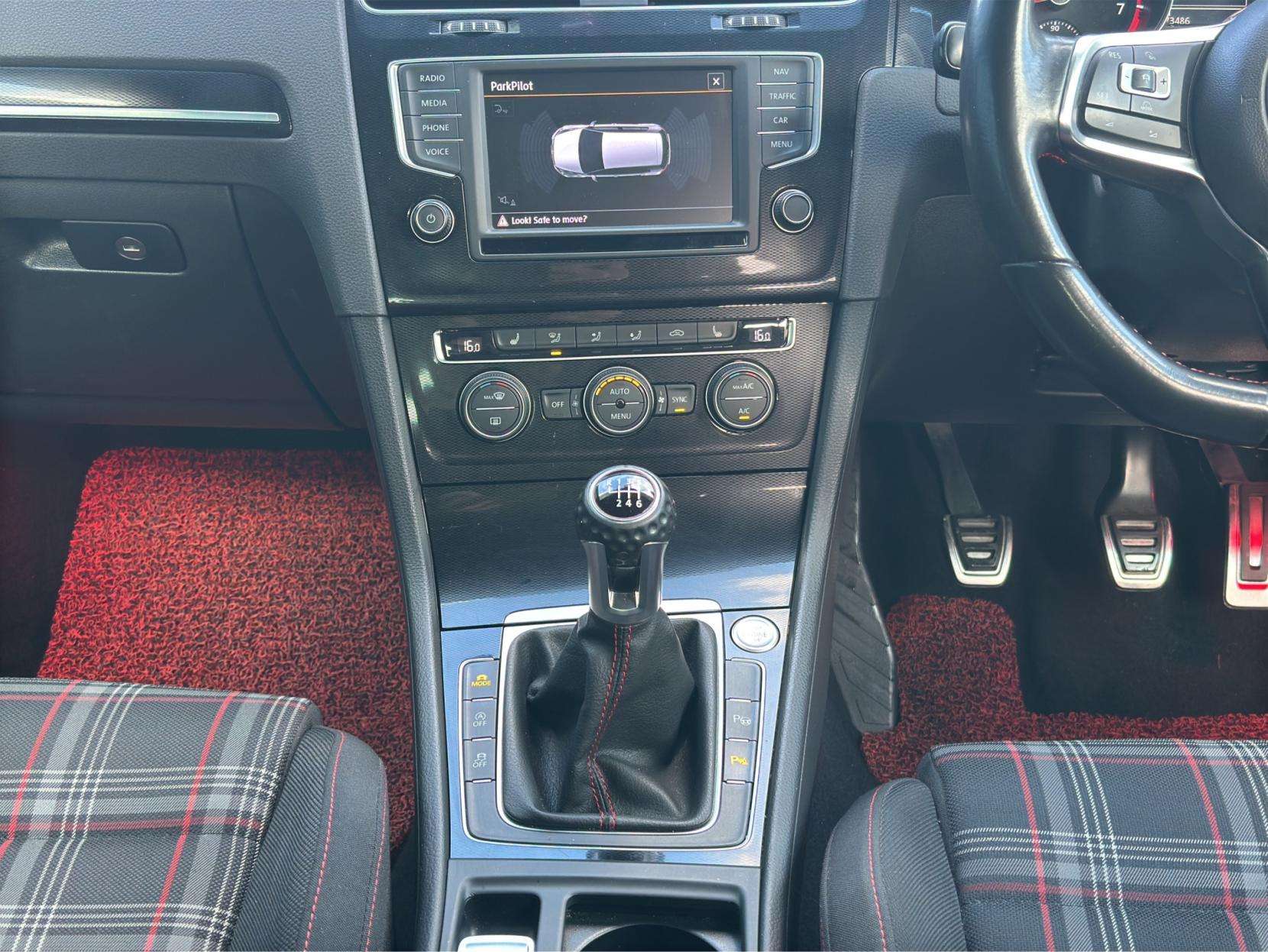 2016 VOLKSWAGEN GOLF 2016 VOLKSWAGEN GOLF