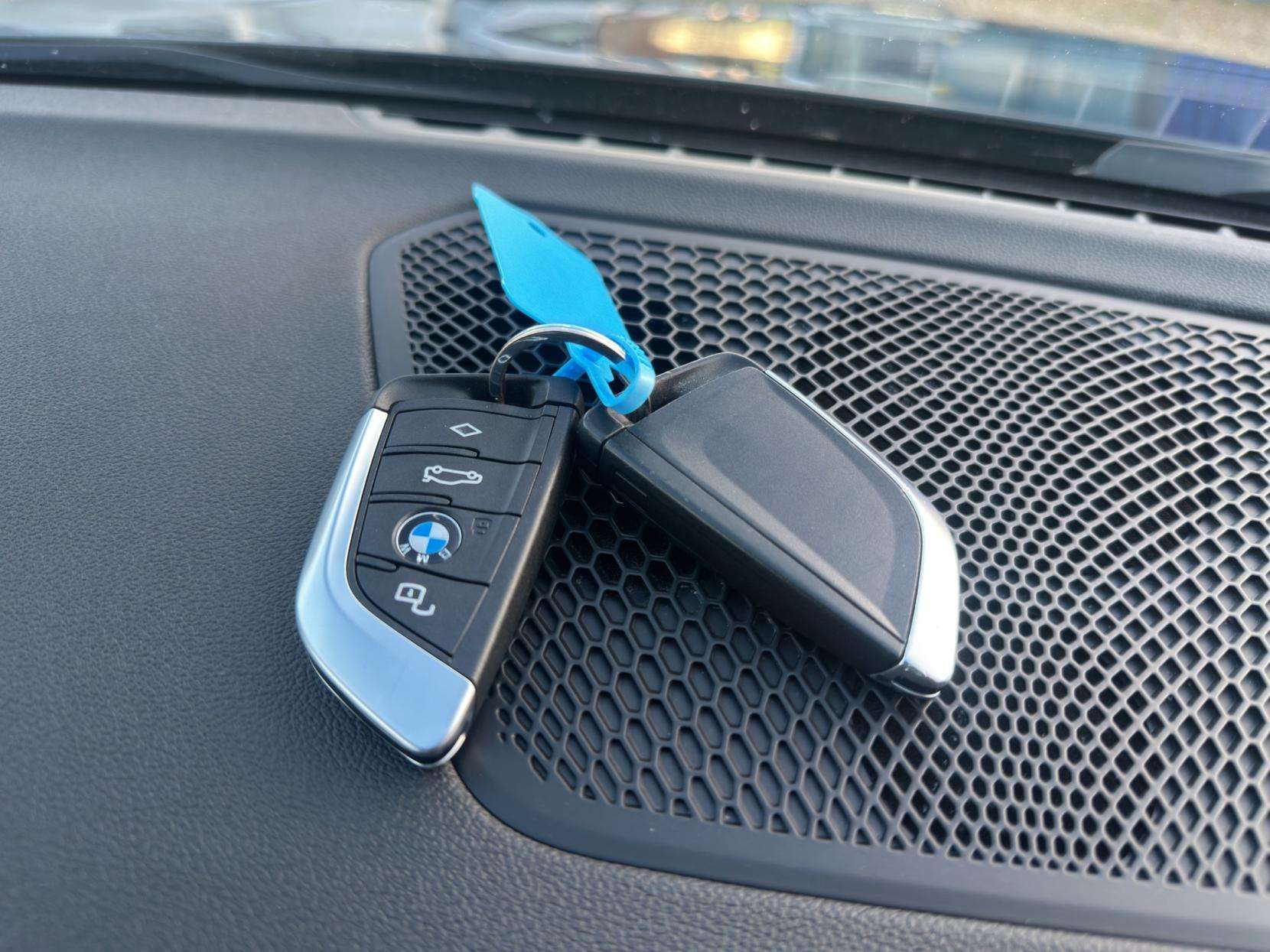 2021 BMW 3 SERIES 2021 BMW 3 SERIES