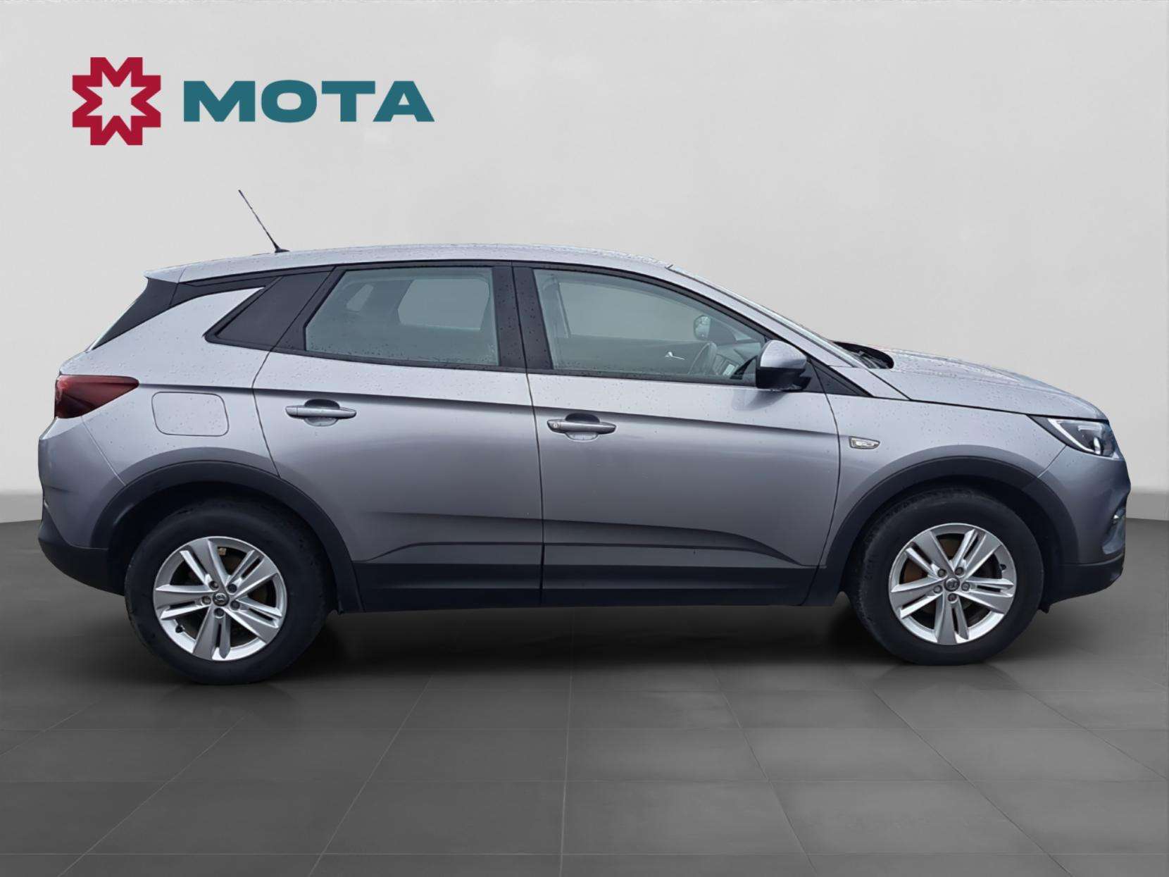 A 2019 VAUXHALL GRANDLAND X 1.2 Turbo GPF SE SUV 5dr Petrol Manual Euro 6 (s/s) (130 ps) A 2019 VAUXHALL GRANDLAND X 1.2 Turbo GPF SE SUV 5dr Petrol Manual Euro 6 (s/s) (130 ps)