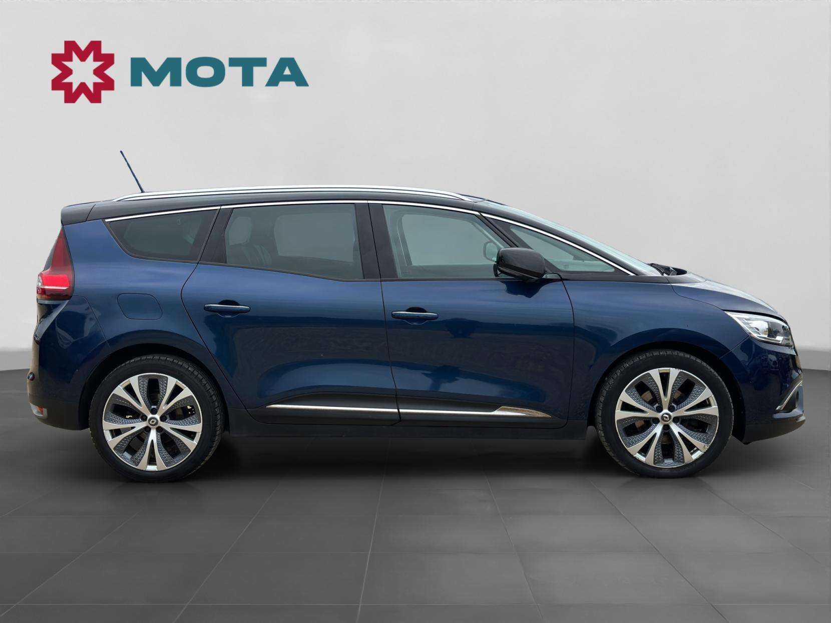 A 2018 RENAULT GRAND SCENIC 1.5 dCi Dynamique S Nav MPV 5dr Diesel Manual Euro 6 (s/s) (110 ps) A 2018 RENAULT GRAND SCENIC 1.5 dCi Dynamique S Nav MPV 5dr Diesel Manual Euro 6 (s/s) (110 ps)