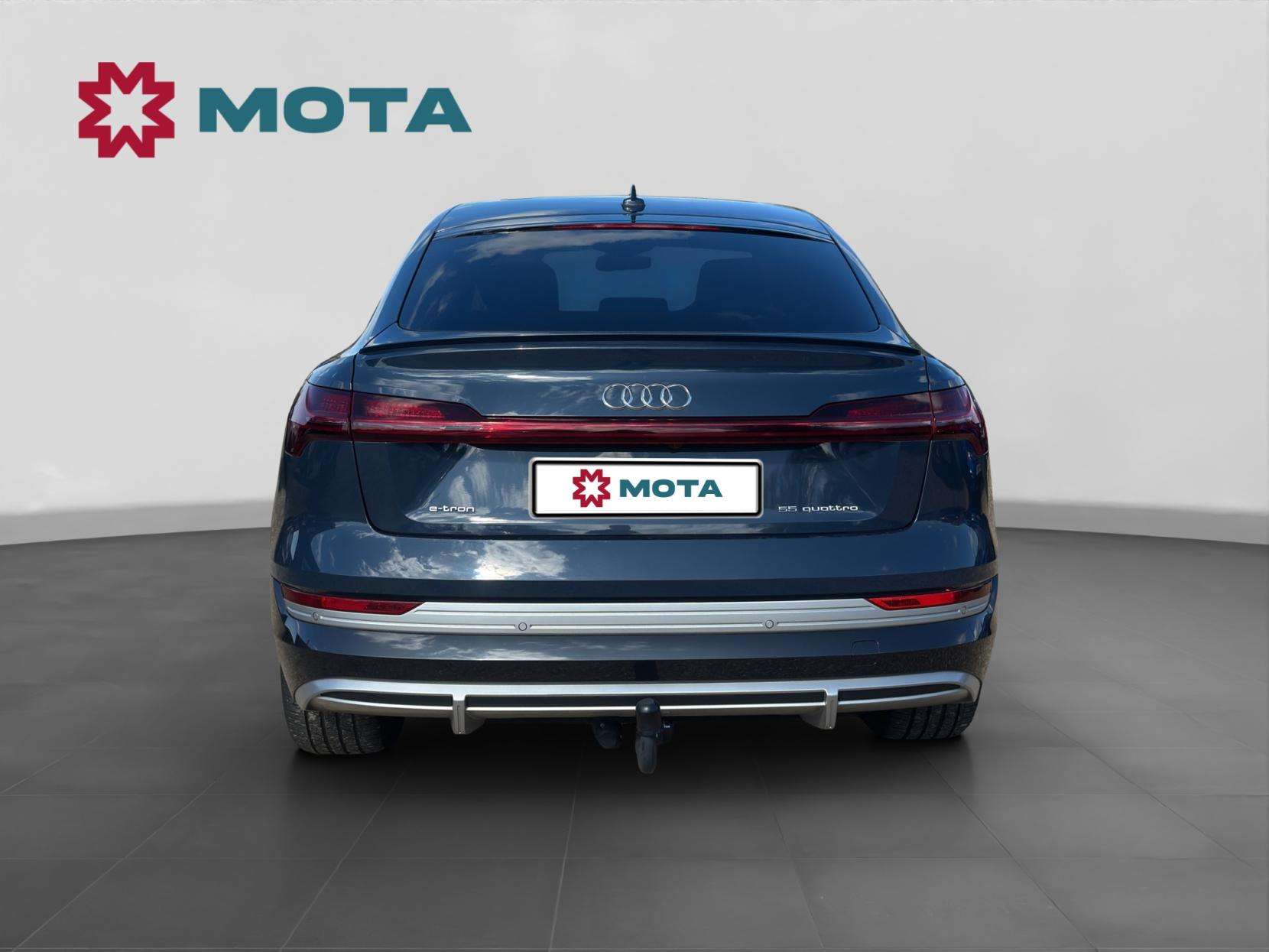 2021 AUDI E-TRON 2021 AUDI E-TRON