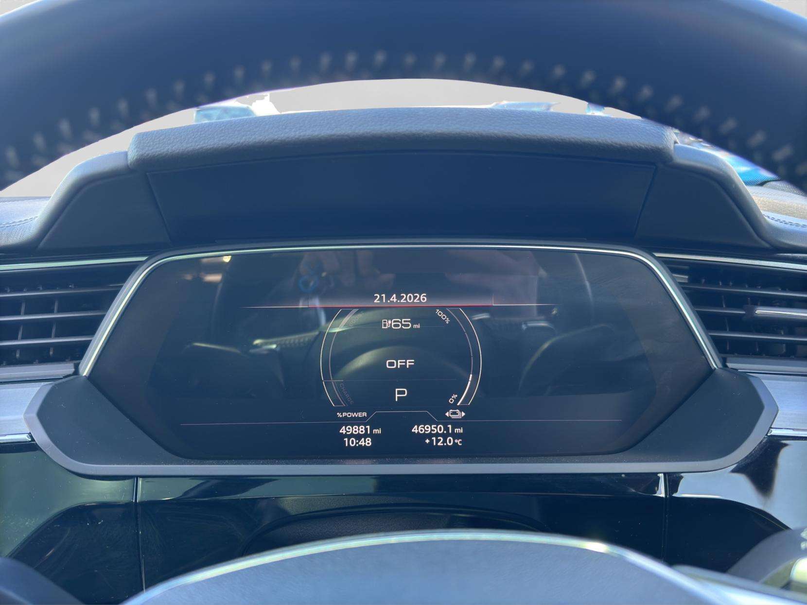 2021 AUDI E-TRON 2021 AUDI E-TRON