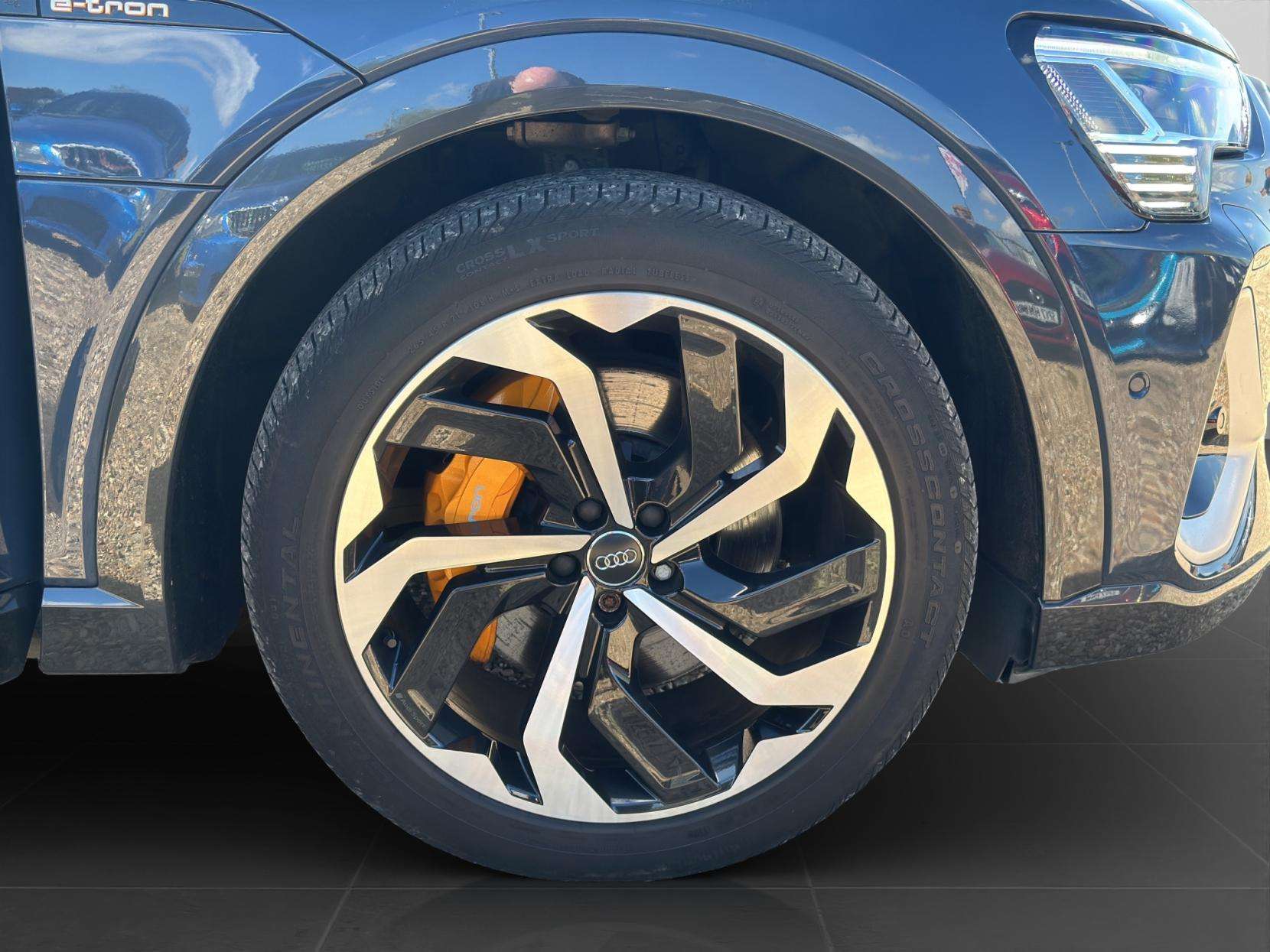 2021 AUDI E-TRON 2021 AUDI E-TRON