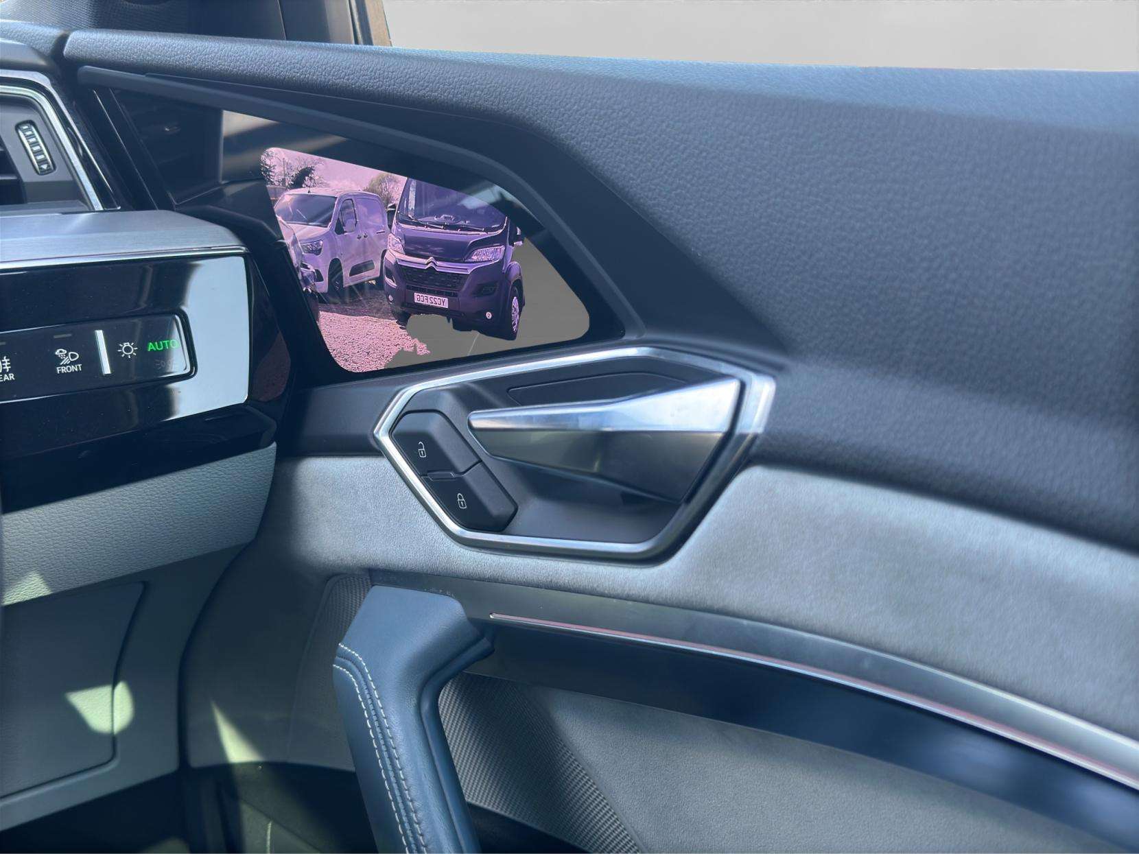 2021 AUDI E-TRON 2021 AUDI E-TRON