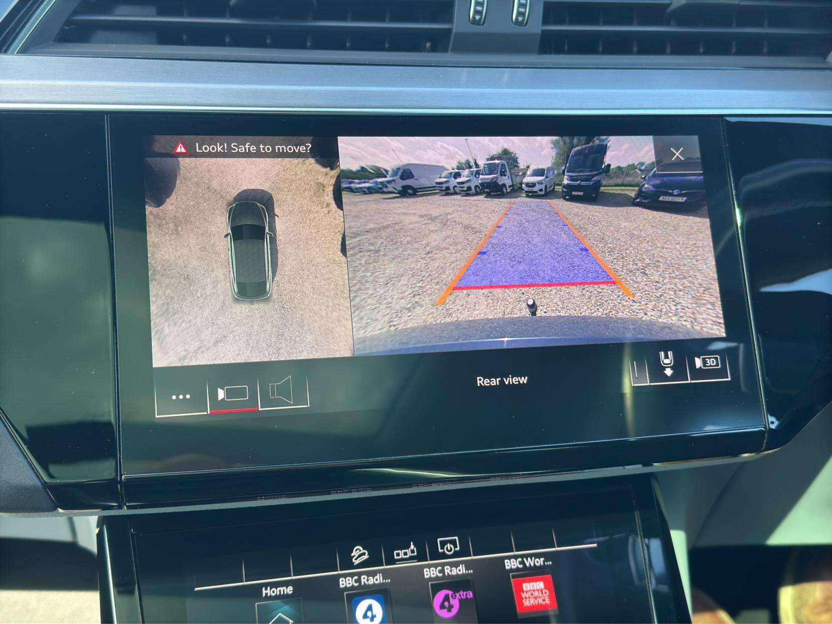 2021 AUDI E-TRON 2021 AUDI E-TRON