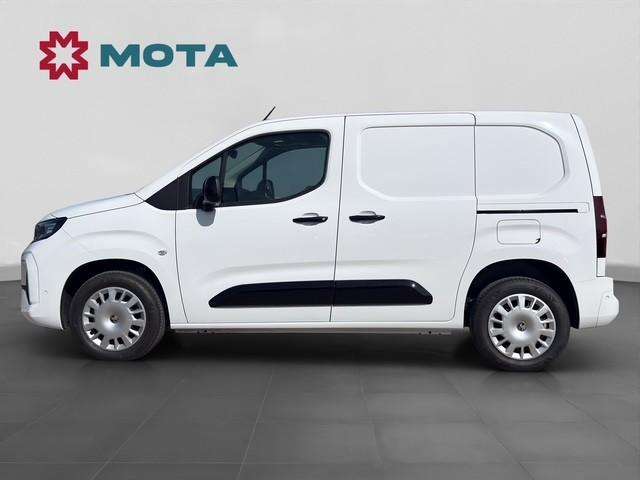 A 2026 VAUXHALL COMBO 1.5 Turbo D 2300 Pro Panel Van 5dr Diesel Manual SWB Euro 6 (s/s) (100 ps) A 2026 VAUXHALL COMBO 1.5 Turbo D 2300 Pro Panel Van 5dr Diesel Manual SWB Euro 6 (s/s) (100 ps)
