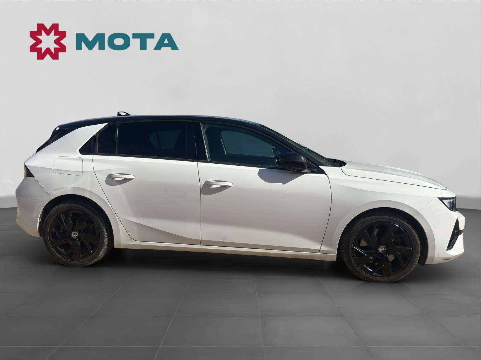 A 2023 VAUXHALL ASTRA 1.6 12.4kWh GS Hatchback 5dr Petrol Plug-in Hybrid Auto Euro 6 (s/s) (180 ps) A 2023 VAUXHALL ASTRA 1.6 12.4kWh GS Hatchback 5dr Petrol Plug-in Hybrid Auto Euro 6 (s/s) (180 ps)