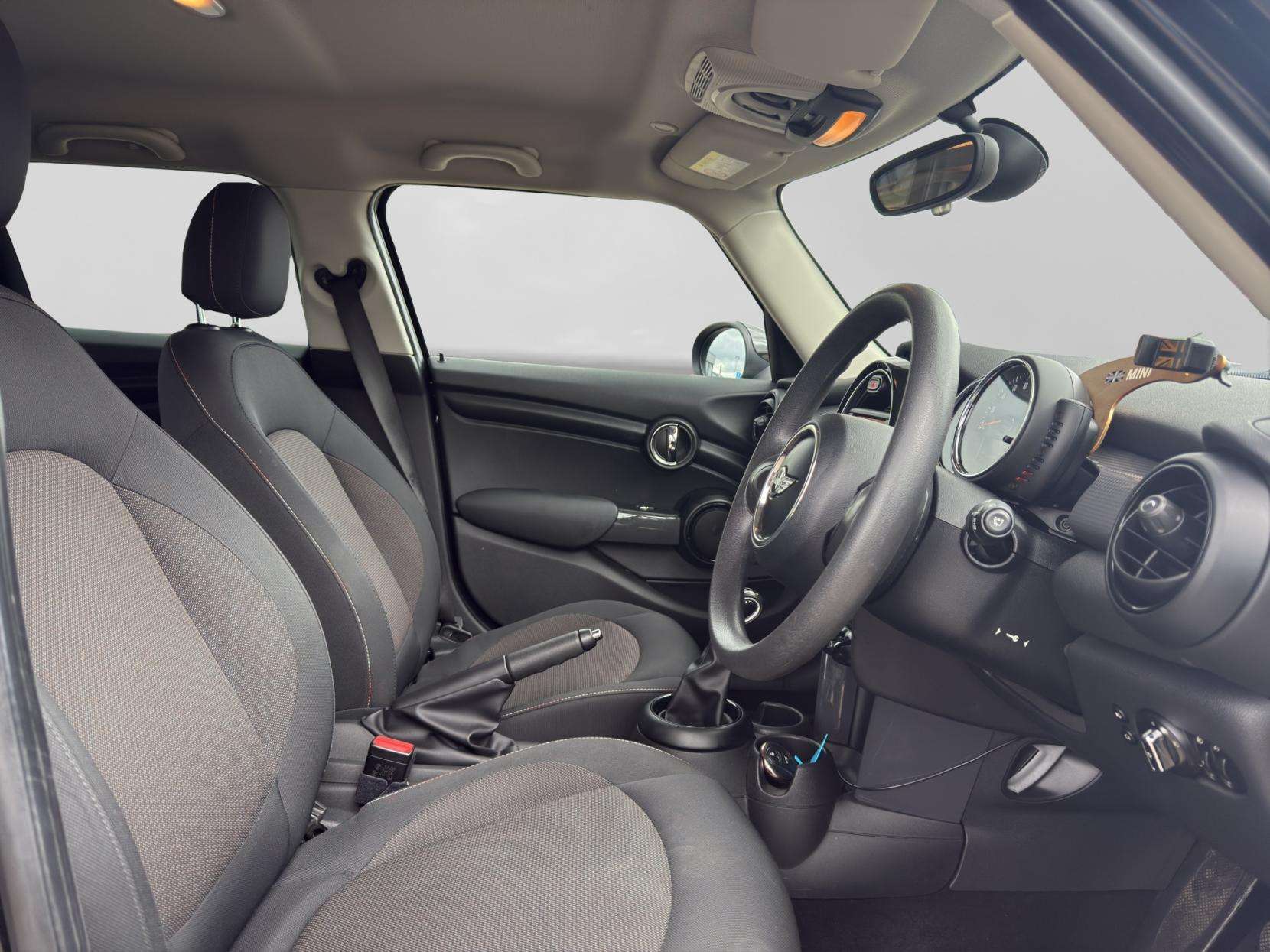 2016 MINI HATCH 2016 MINI HATCH